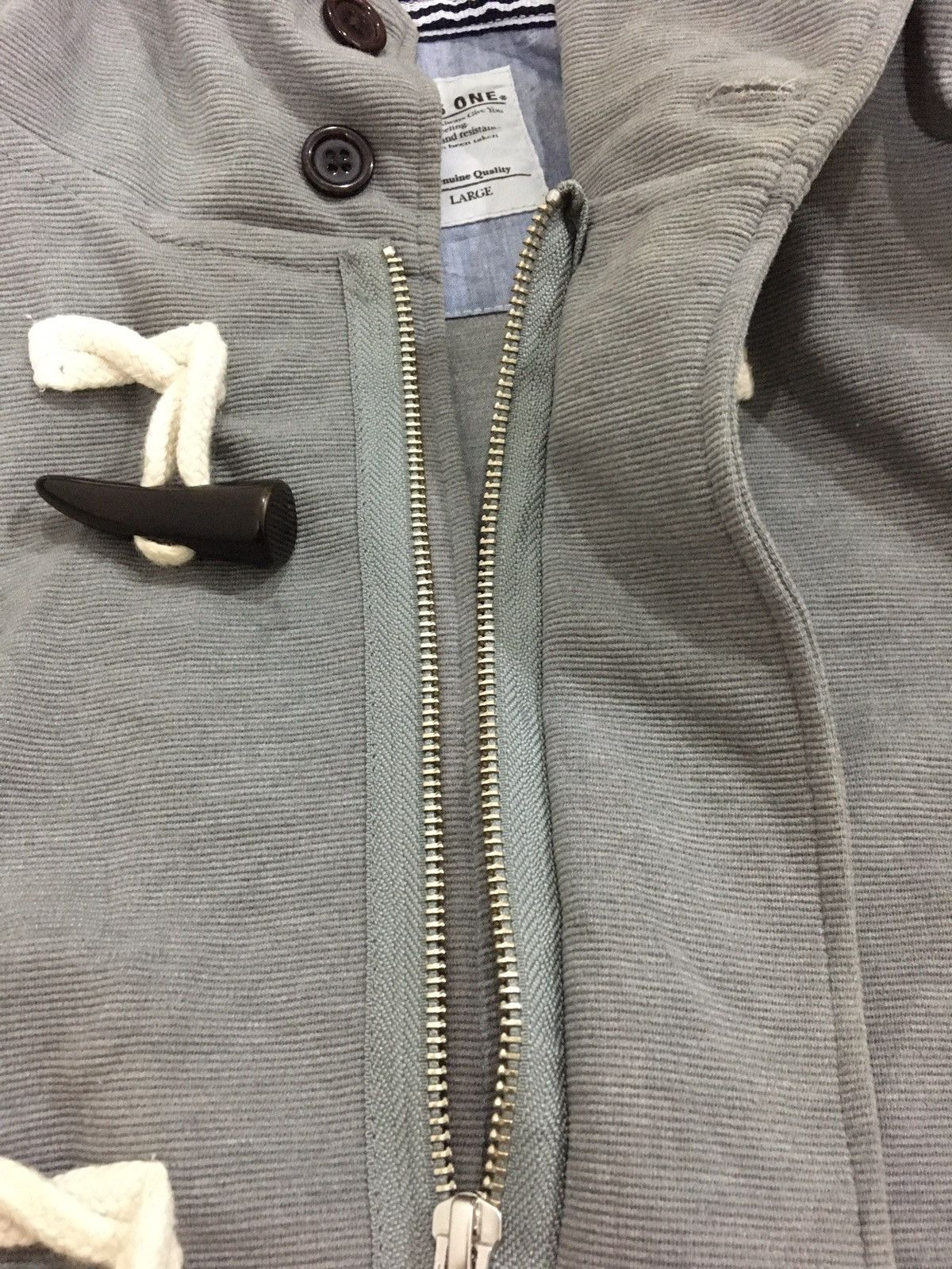Japanese Brand PLUS ONE - DUFFLE HOODIES TOGGLE FASTENINGS BUTTON & ZIPPER Size US L / EU 52-54 / 3 - 7 Thumbnail