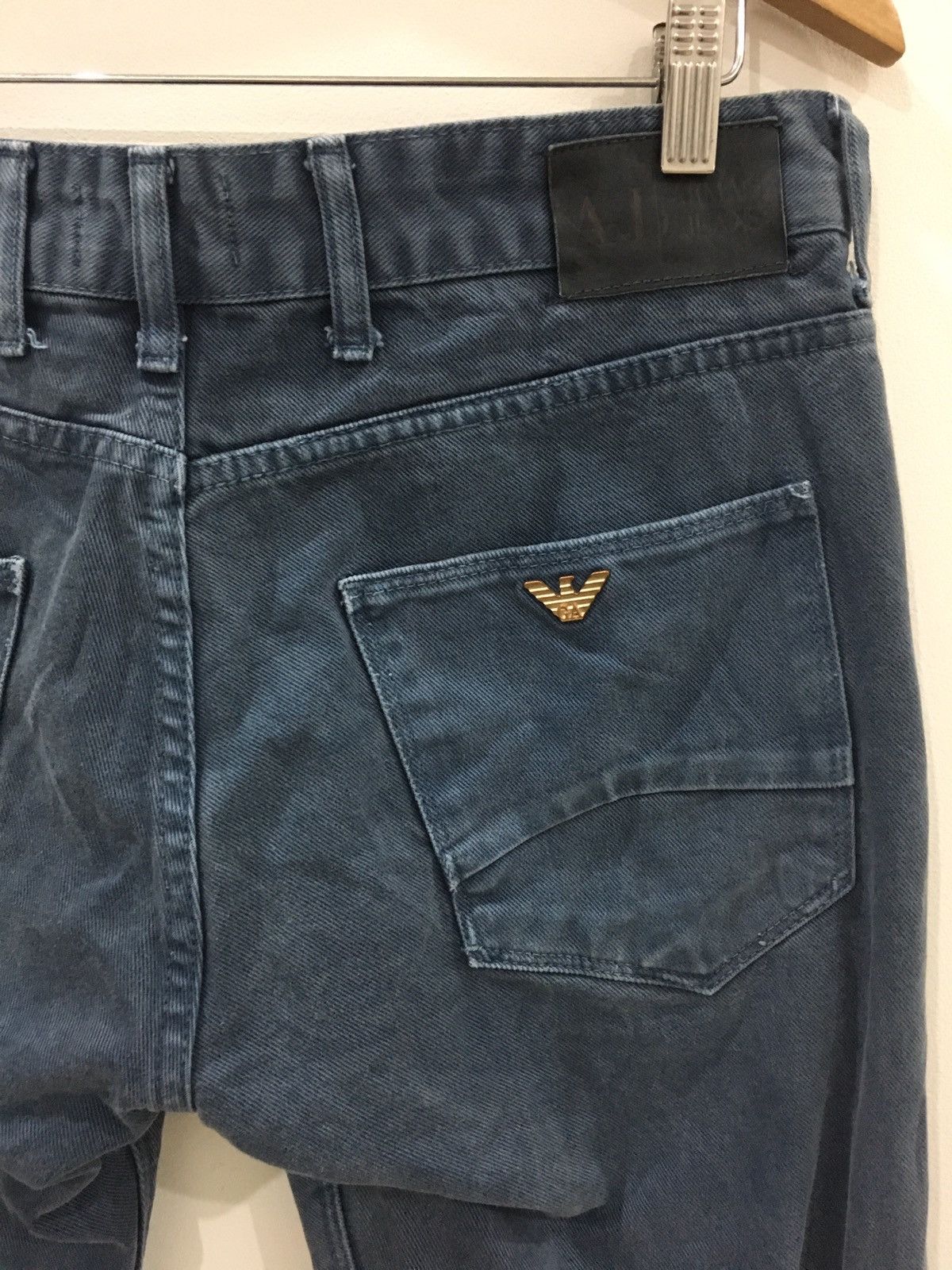 Armani ARMANI JEANS - RELAXED FIT LOW RISE WASHED SIGNATURE JEANS Size US 33 - 2 Thumbnail
