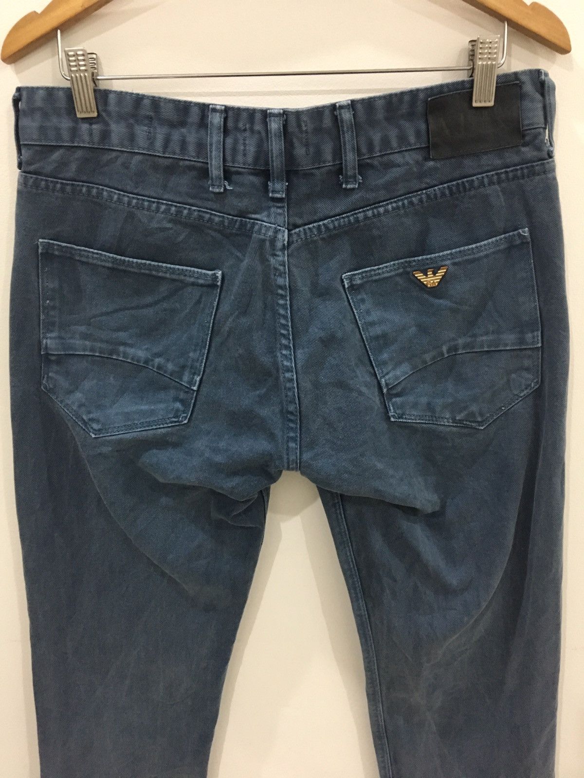Armani ARMANI JEANS - RELAXED FIT LOW RISE WASHED SIGNATURE JEANS Size US 33 - 9 Thumbnail