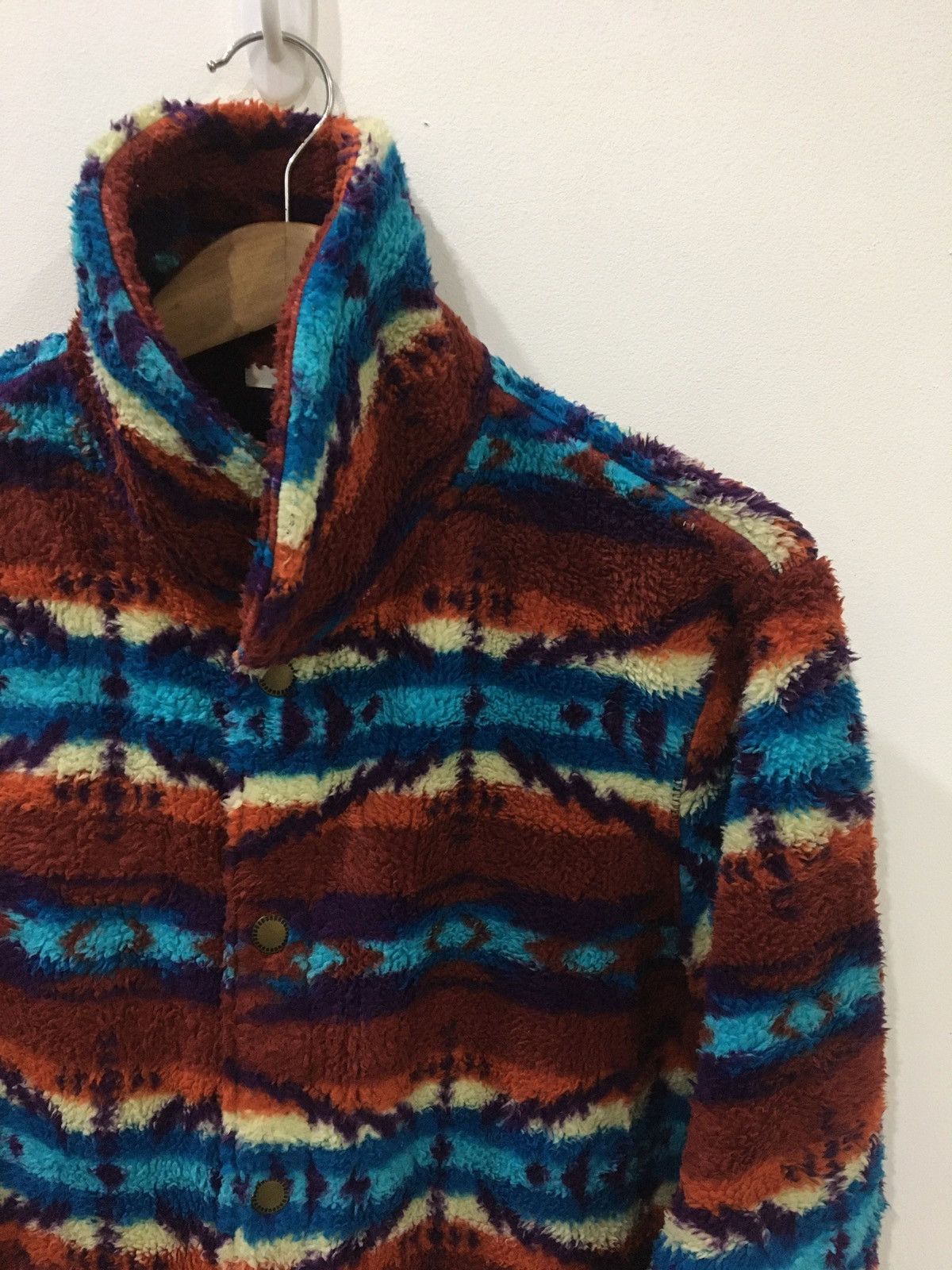 Japanese Brand UNBRAND JAPANESE BRAND COLOURFUL ART TRIBE FLEECE JACKET Size US L / EU 52-54 / 3 - 4 Thumbnail
