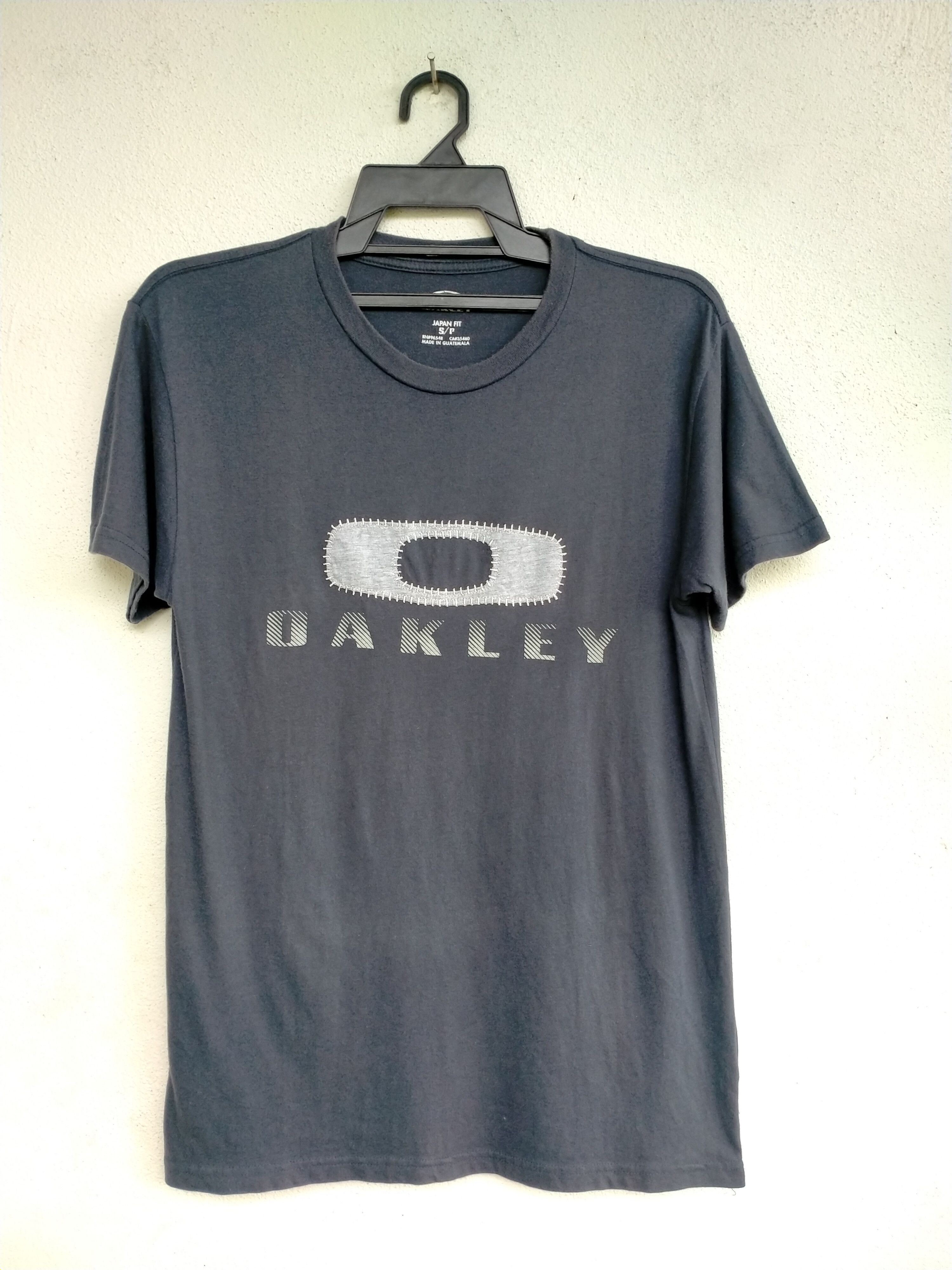 Oakley Mothtech Oakley t-shirt | Grailed