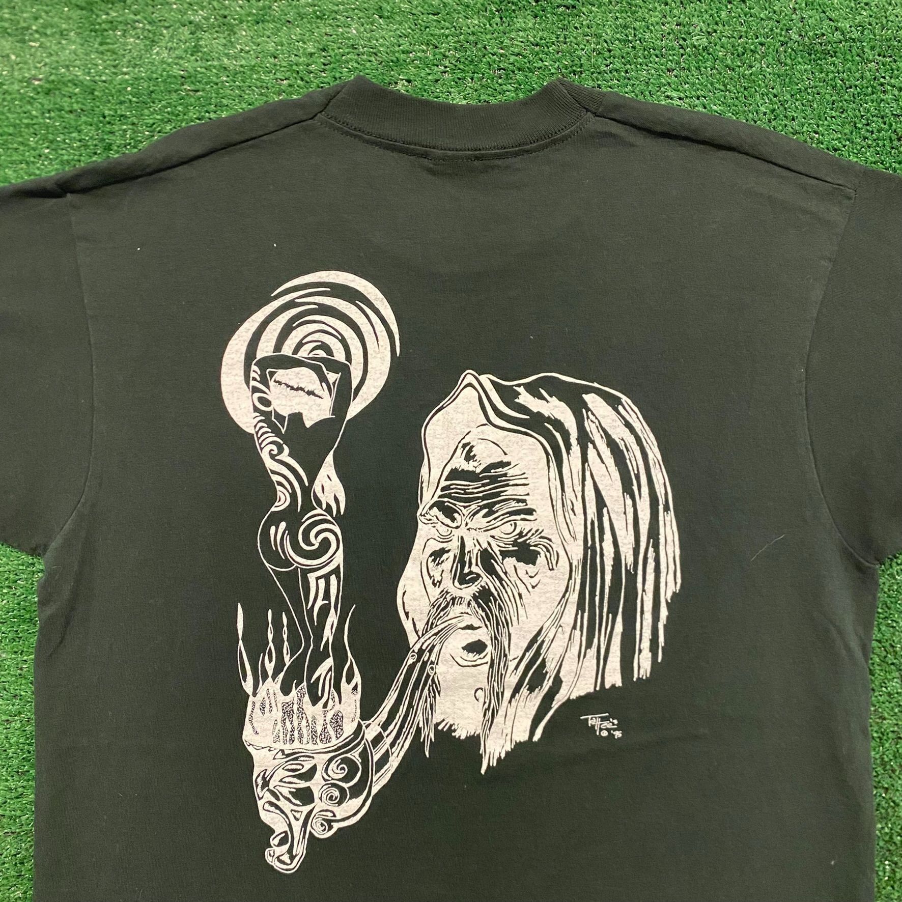 Vintage Wizard Smoking Pipe Vintage 90s Goth Fantasy T-Shirt Size US L / EU 52-54 / 3 - 2 Thumbnail