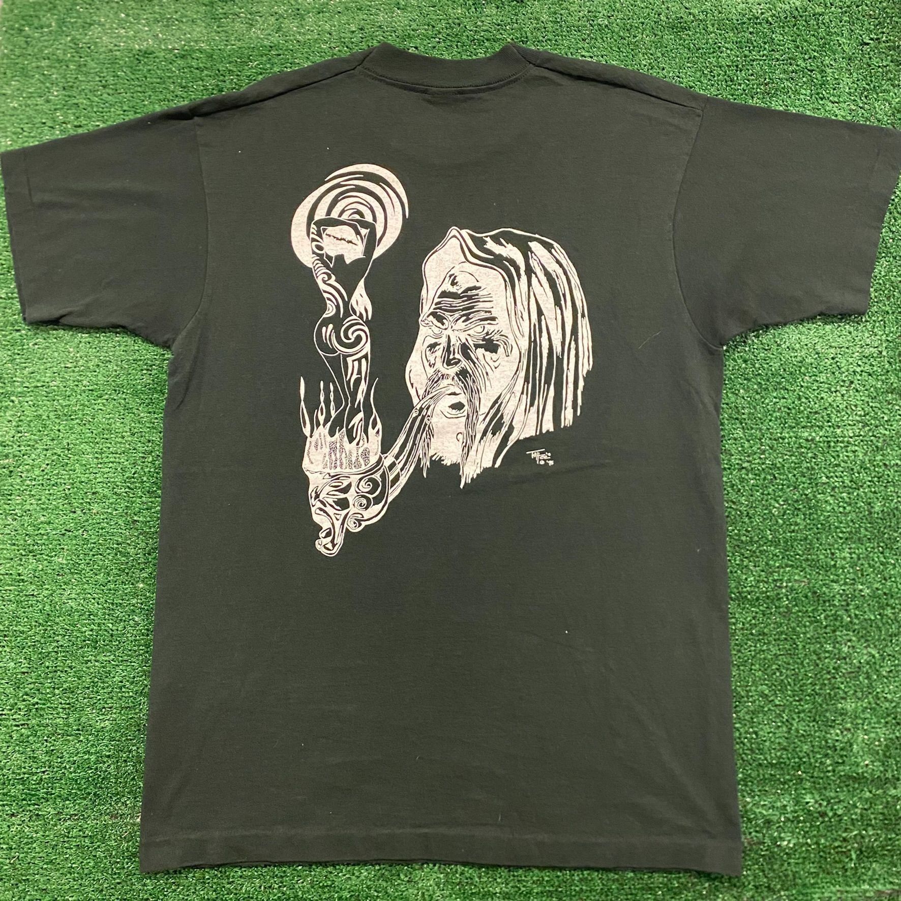 Vintage Wizard Smoking Pipe Vintage 90s Goth Fantasy T-Shirt Size US L / EU 52-54 / 3 - 1 Thumbnail