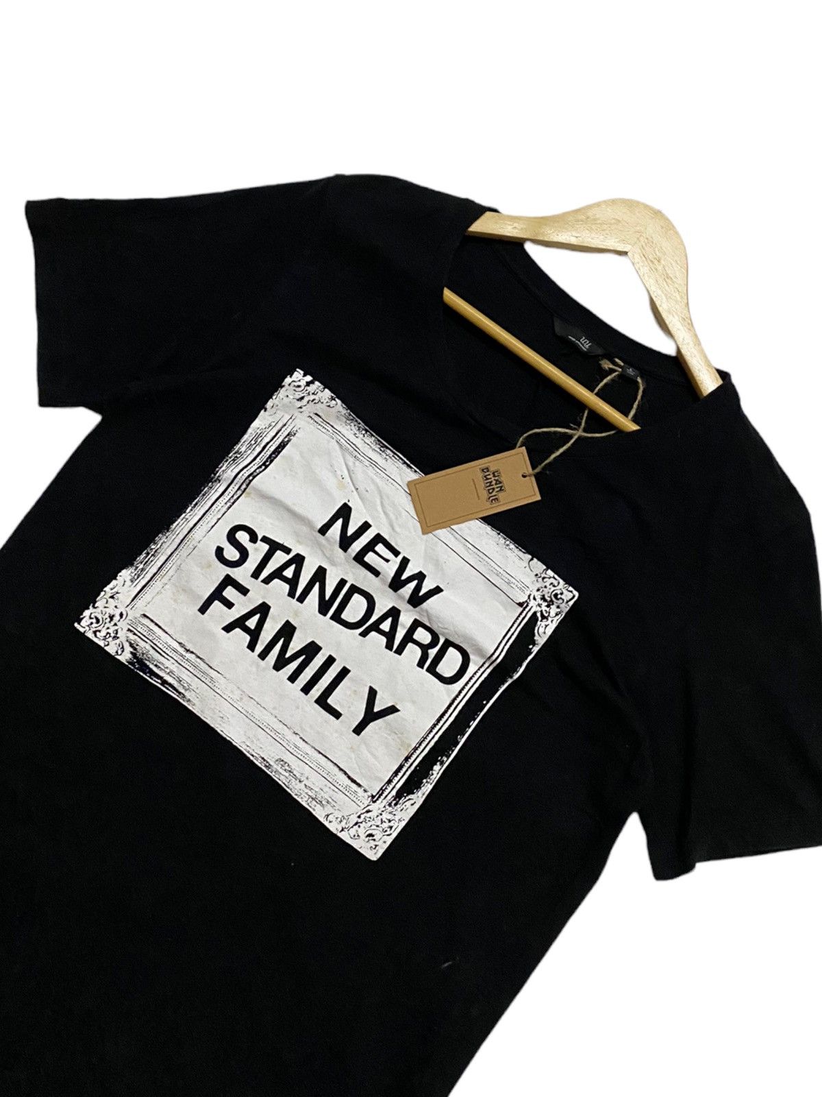 Undercover × Uniqlo Uniqlo x Undercover New Standard Family Tee shirt Size US M / EU 48-50 / 2 - 2 Thumbnail