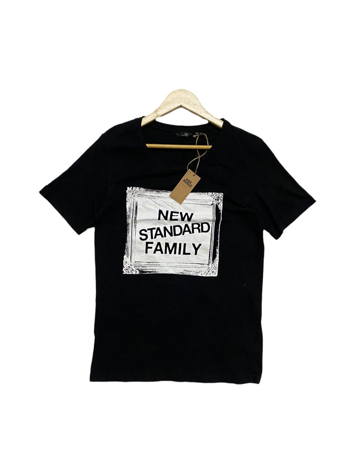 Undercover × Uniqlo Uniqlo x Undercover New Standard Family Tee shirt Size US M / EU 48-50 / 2 - 1 Thumbnail