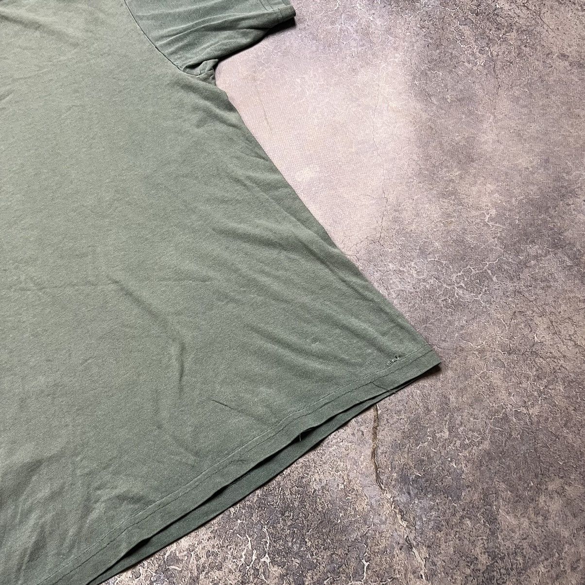 Vintage SUN FADED MADE IN USA 90S/00S NIKE SWOOSH T SHIRT Size US M / EU 48-50 / 2 - 9 Thumbnail