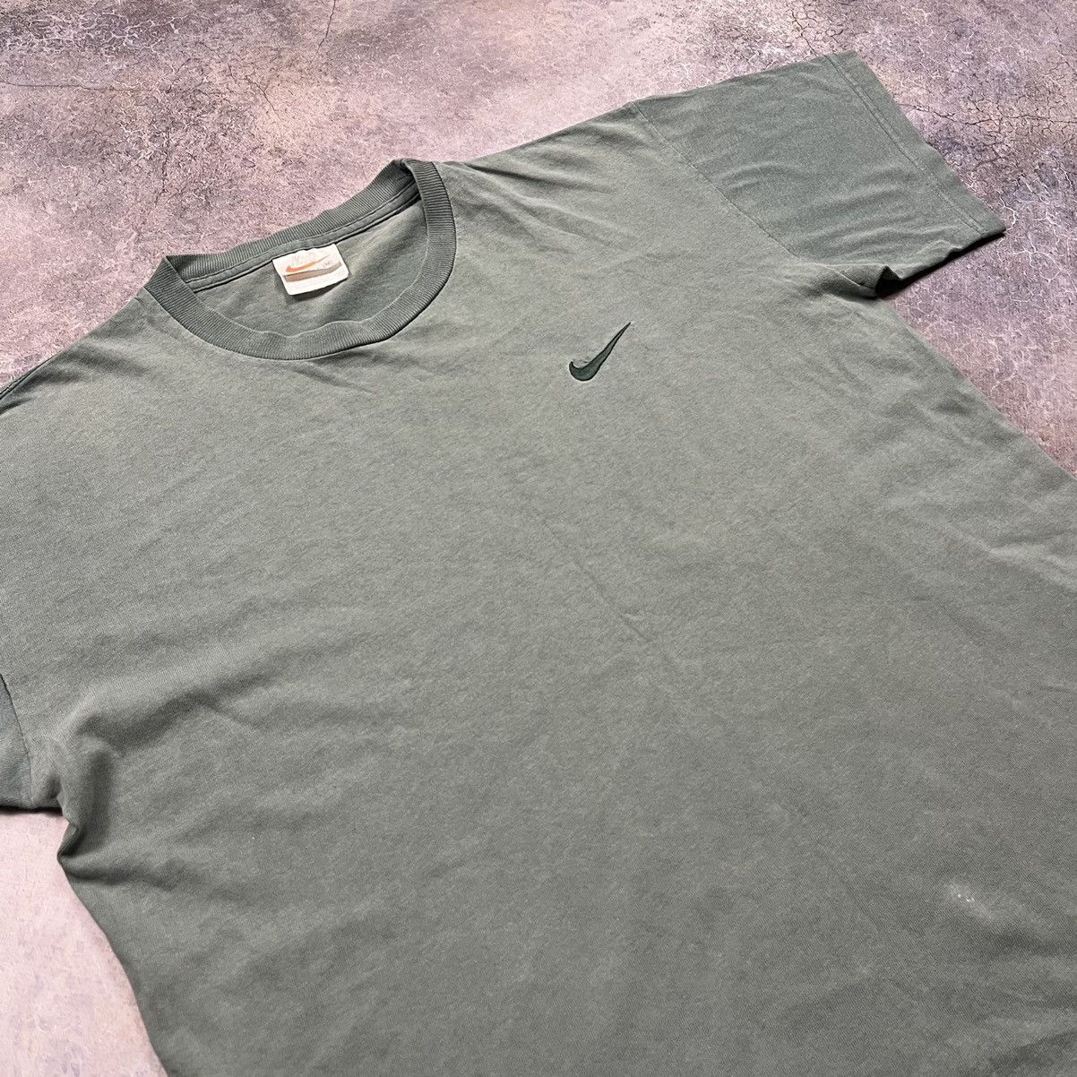 Vintage SUN FADED MADE IN USA 90S/00S NIKE SWOOSH T SHIRT Size US M / EU 48-50 / 2 - 3 Thumbnail