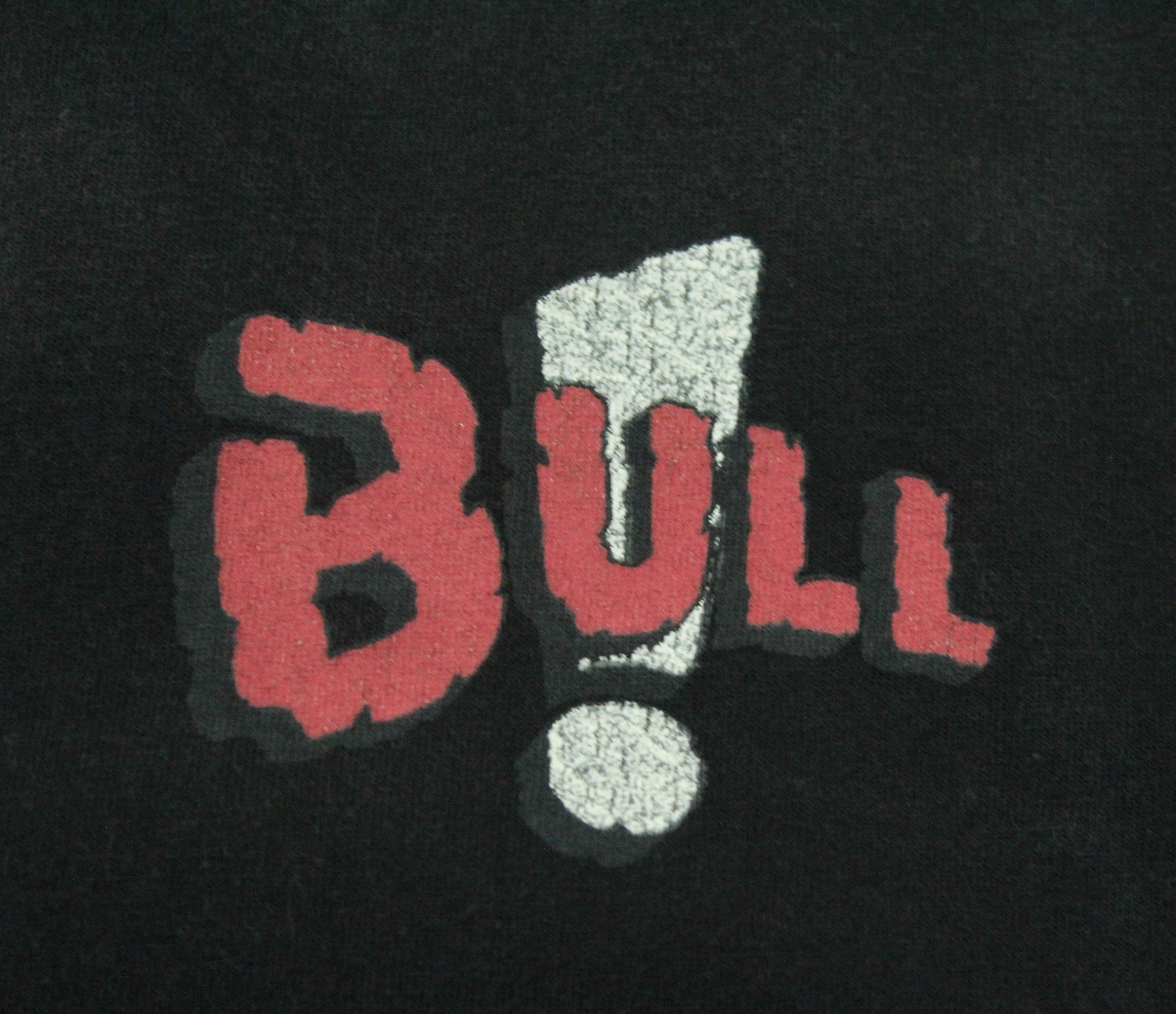 Vintage Vintage 90s BULL T Shirt Nightmare Sunfaded Distressed Shirt Size US L / EU 52-54 / 3 - 6 Thumbnail