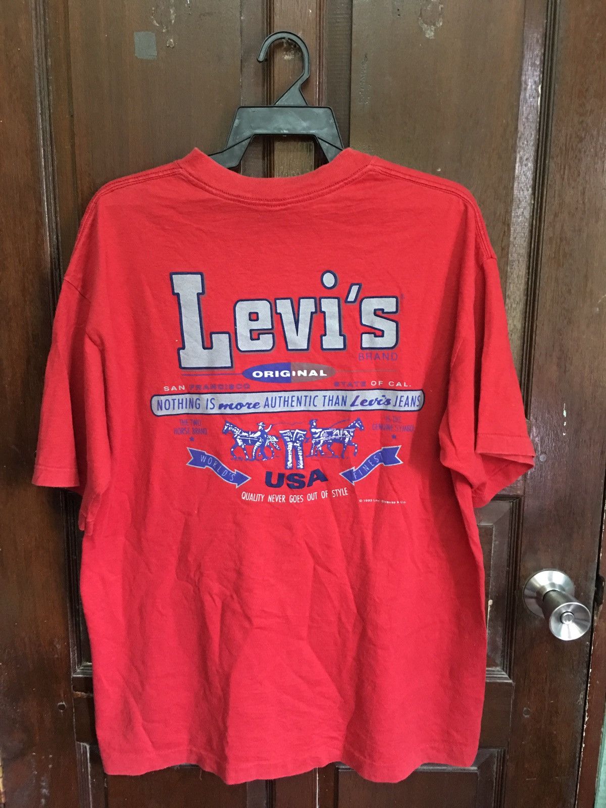 Rare Vintage 90s T-shirt Levis