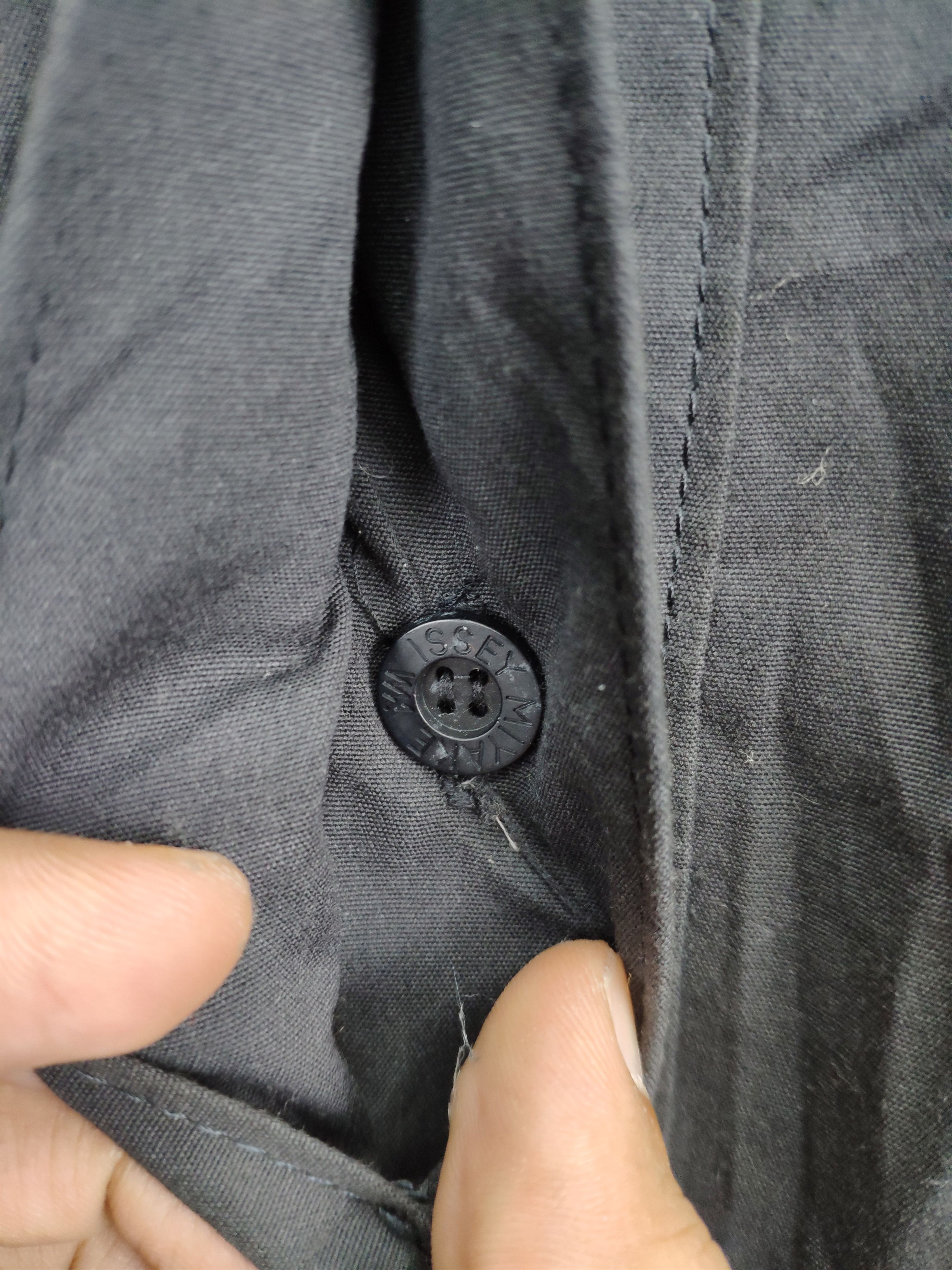 Issey Miyake × Japanese Brand × Vintage 🇯🇵 Vintage Issey Miyake Long Light Jacket Black Size US L / EU 52-54 / 3 - 8 Thumbnail