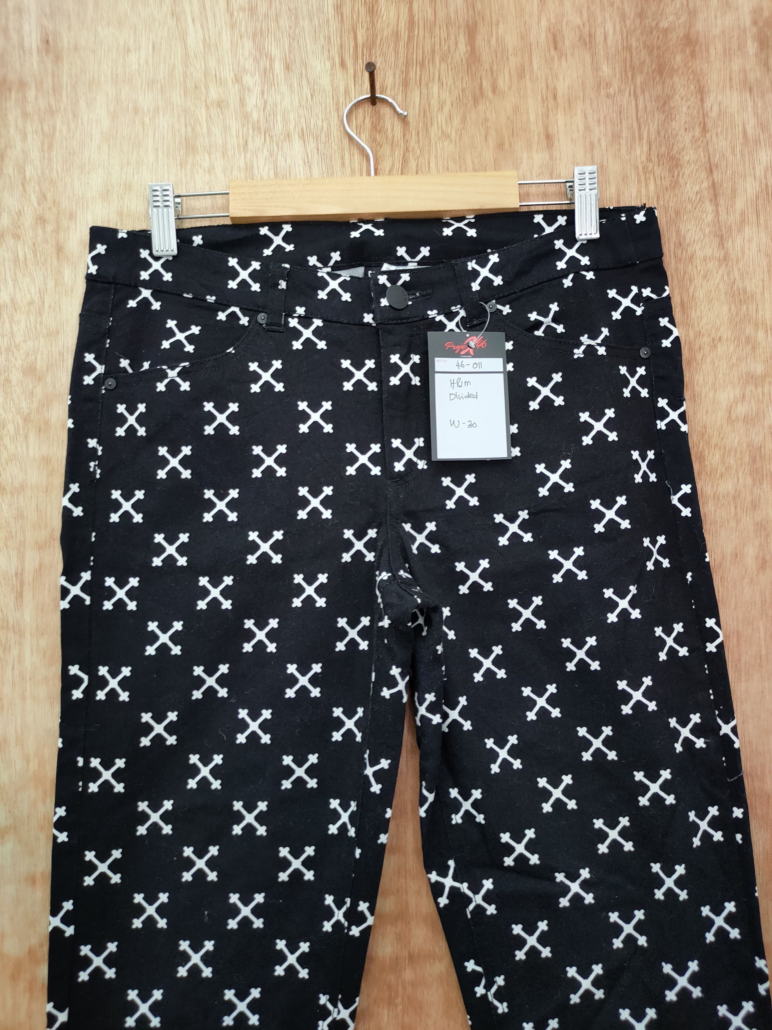 Japanese Brand DL Devided H&M Cross Black fullprint pants #46-011 Size 30" / US 8 / IT 44 - 3 Thumbnail