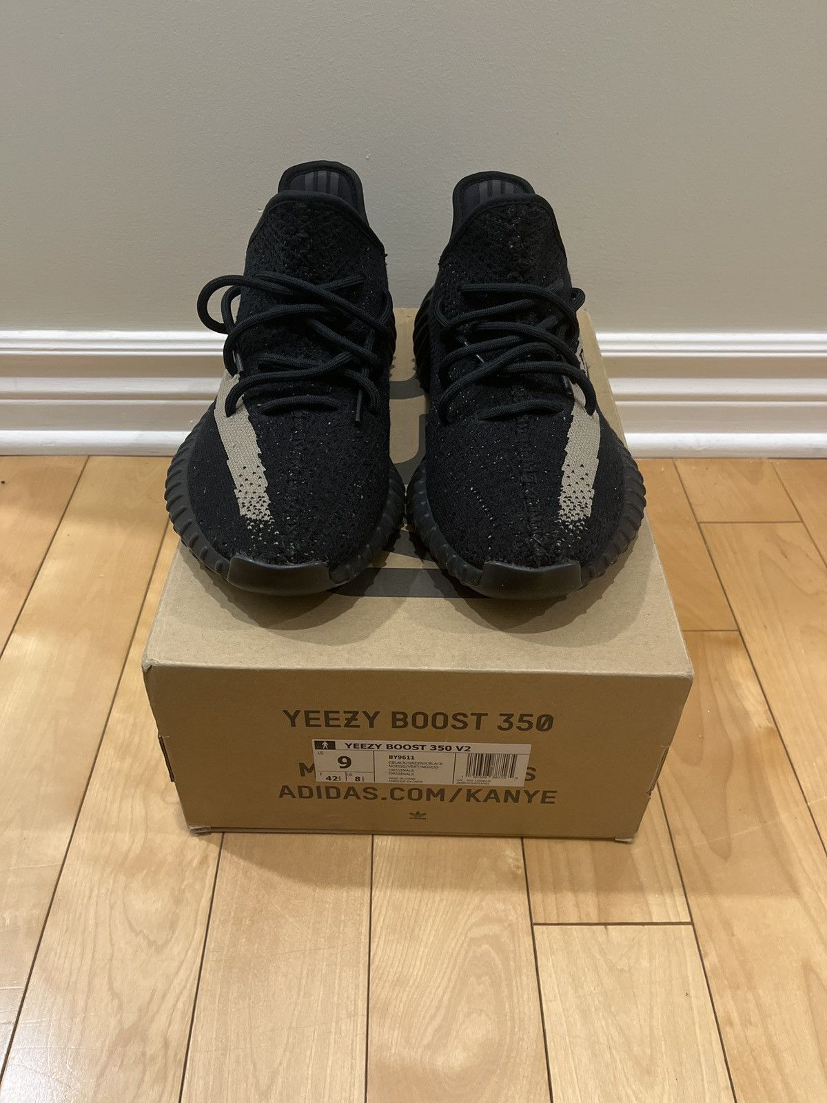 yeezy 350 v2 core black green
