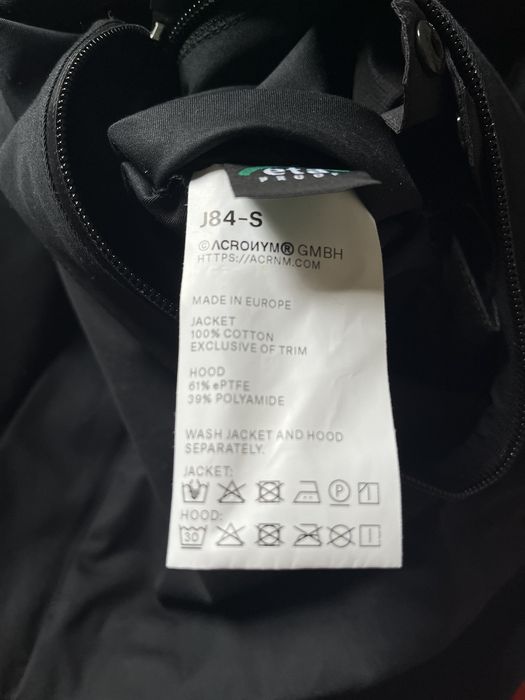 Acronym J84-S Black Large | Grailed