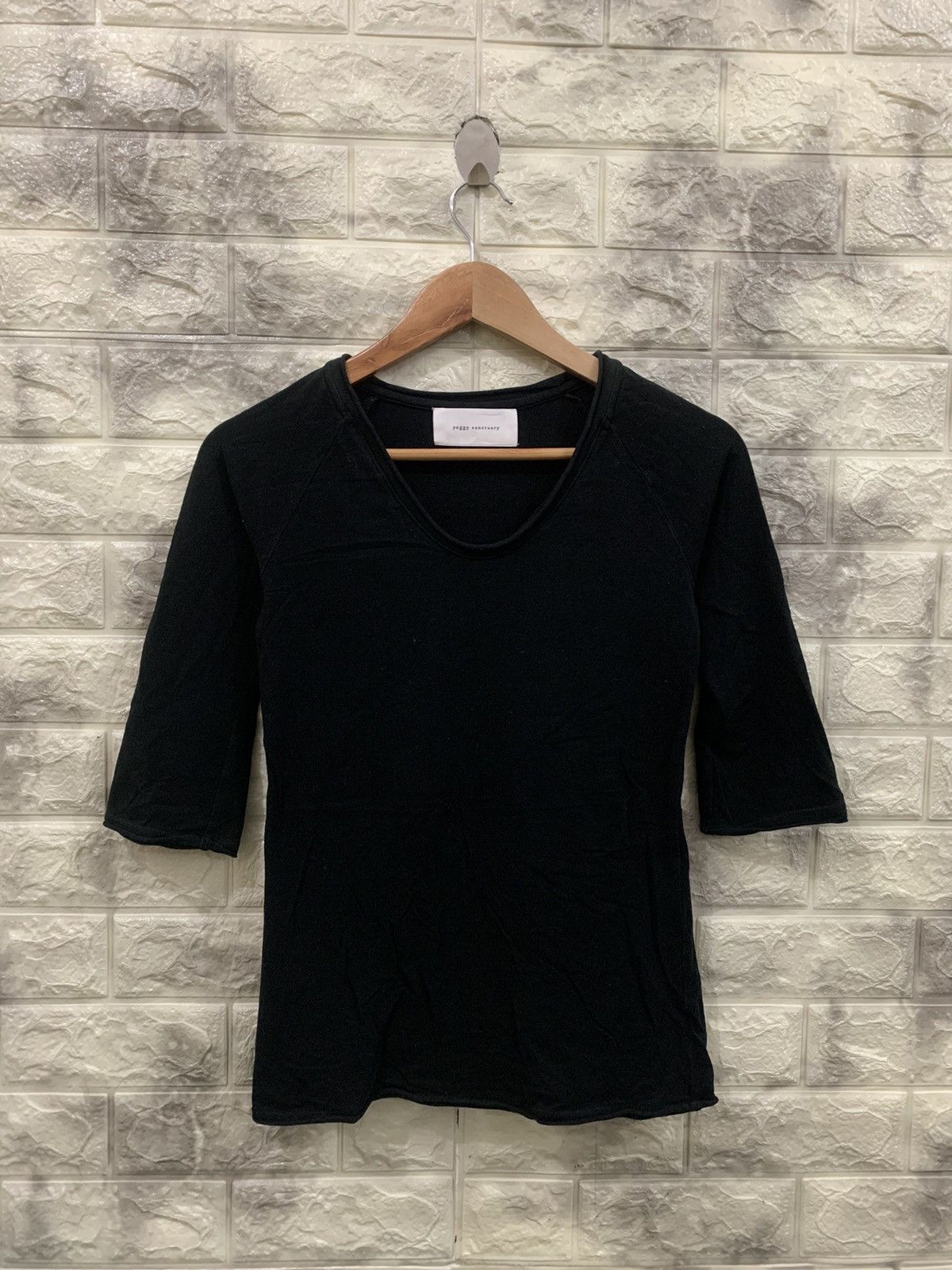 Designer × Japanese Brand Yoggy Sanctuary Black T Shirt Size XS / US 0-2 / IT 36-38 - 1 Thumbnail