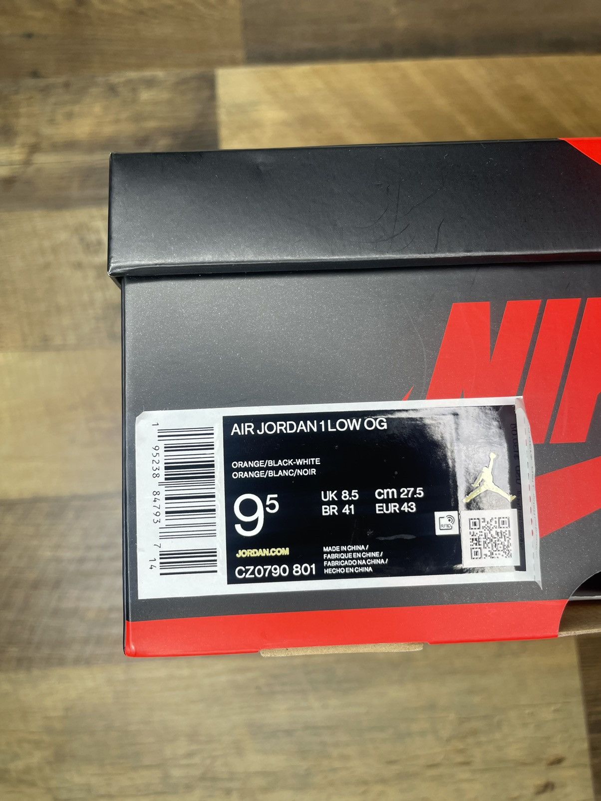 Jordan Brand × Nike Air Jordan 1 Low Retro Og Starfish Size US 9.5 / EU 42-43 - 7 Thumbnail