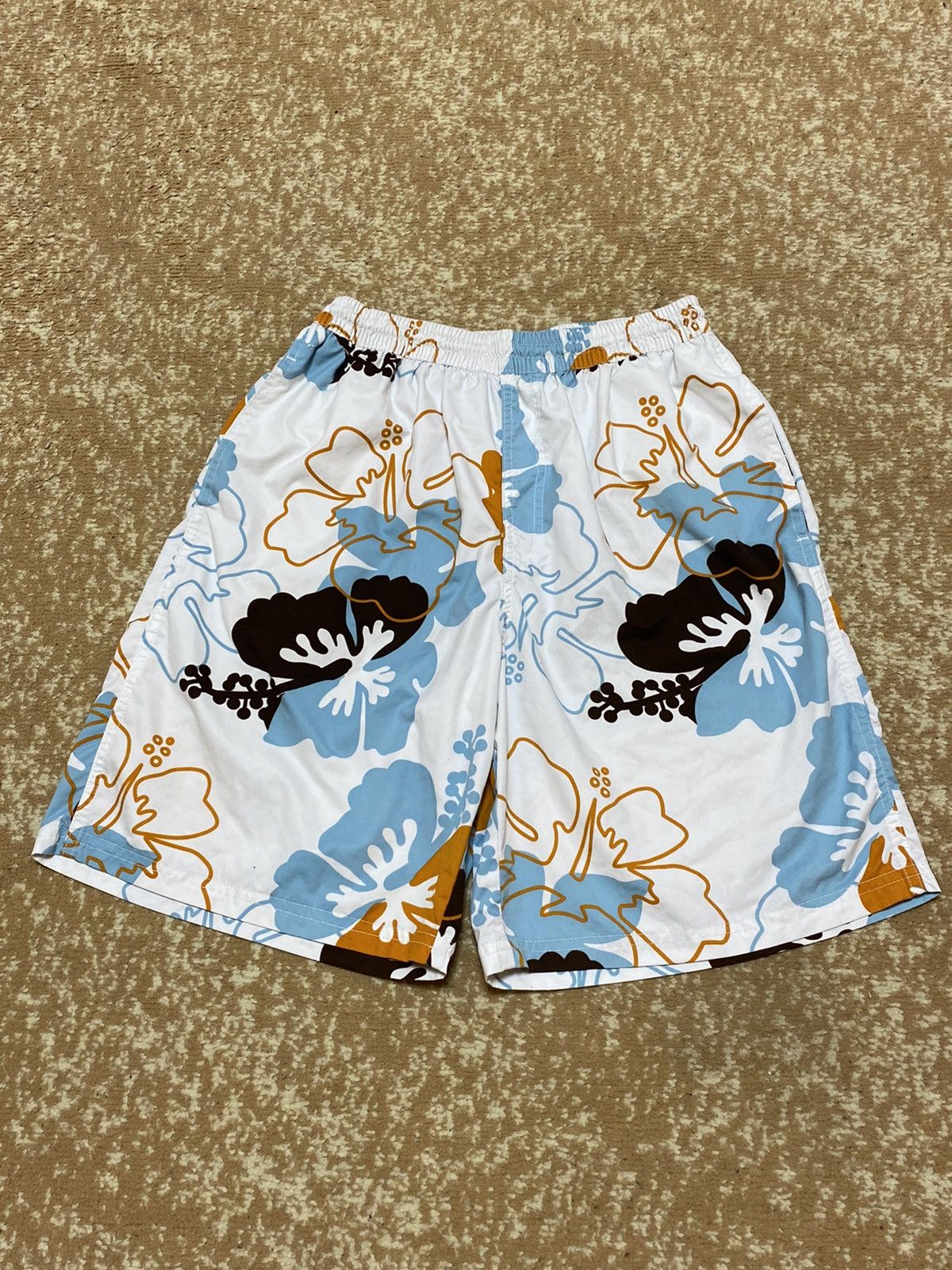 Vintage Vintage 90s art shorts streetwear Hawaiian style size M Size US 32 / EU 48 - 1 Thumbnail