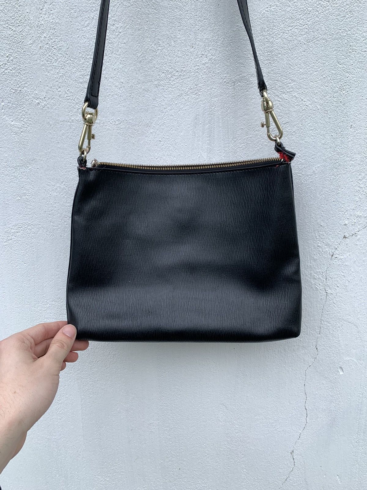 Moschino Vintage Moschino Love Leather Bag Big Heart Spell Out Logo Size ONE SIZE - 8 Thumbnail