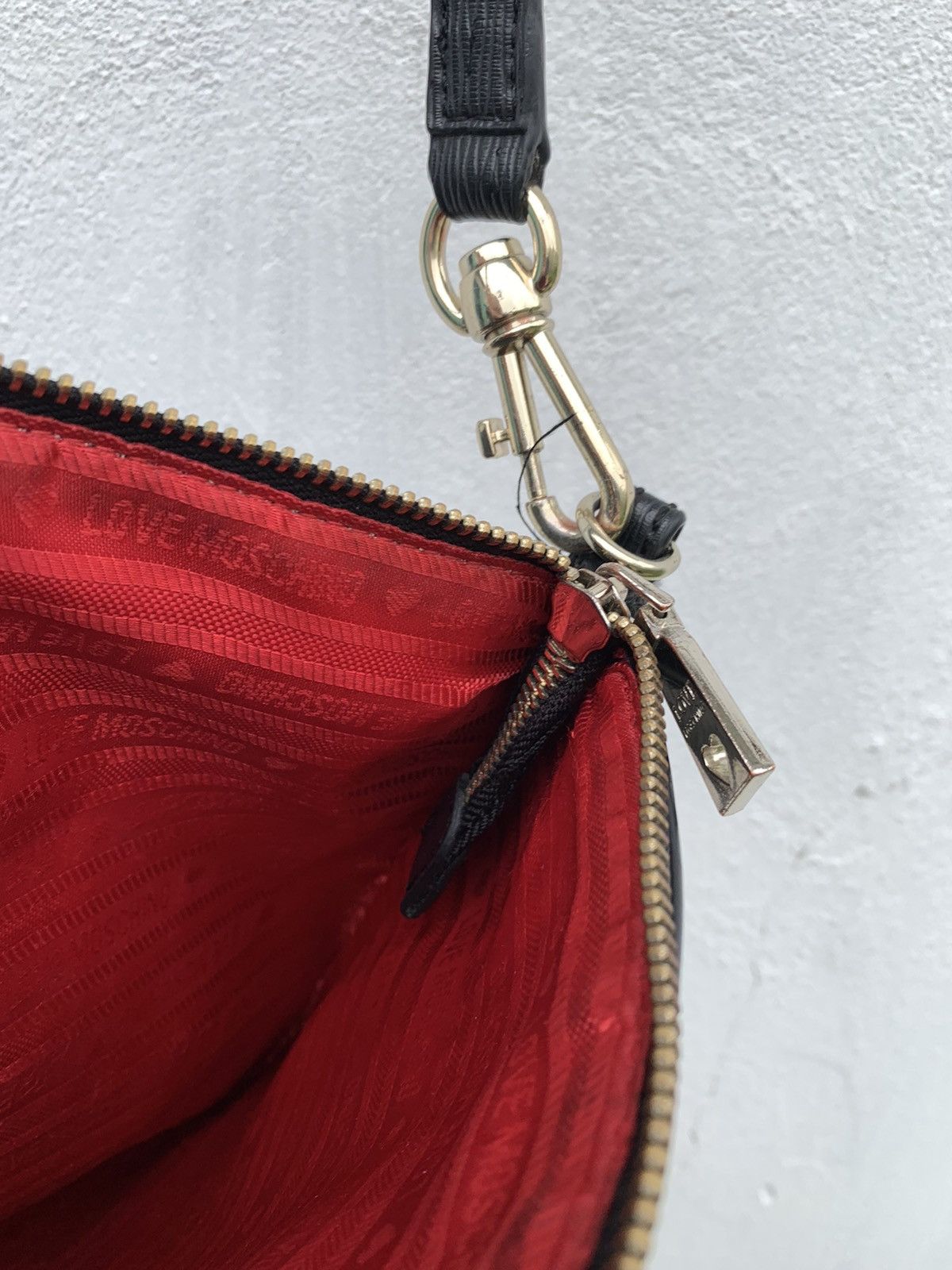 Moschino Vintage Moschino Love Leather Bag Big Heart Spell Out Logo Size ONE SIZE - 10 Thumbnail