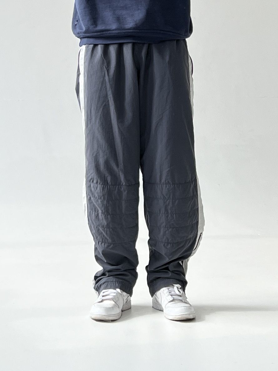 Nike × Vintage Vintage Nike Nylon Track Pants Size US 32 / EU 48 - 1 Thumbnail