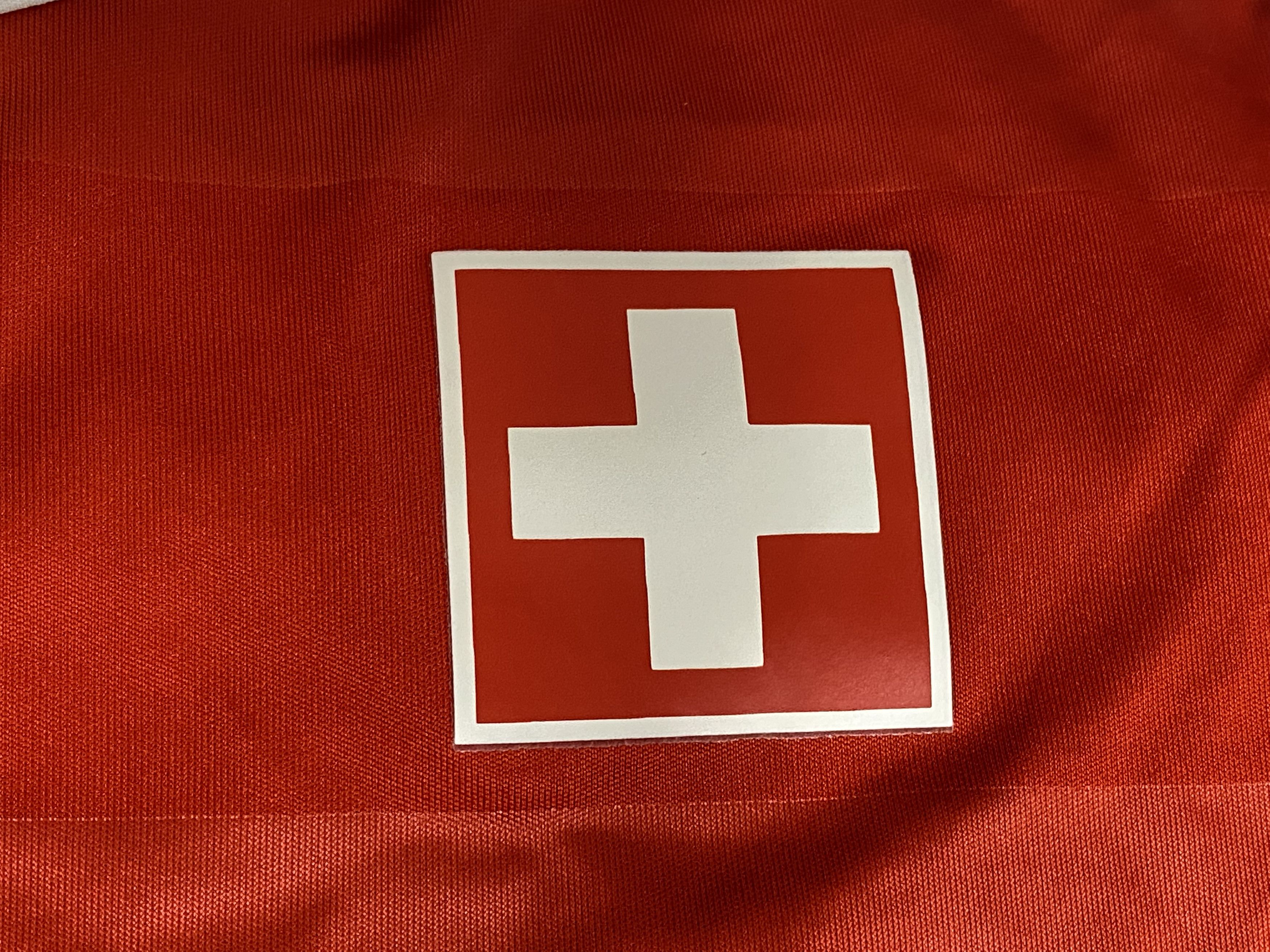 Puma SWITZERLAND 2016 2018 HOME FOOTBALL SHIRT SOCCER WOMEN Size M / US 6-8 / IT 42-44 - 3 Thumbnail