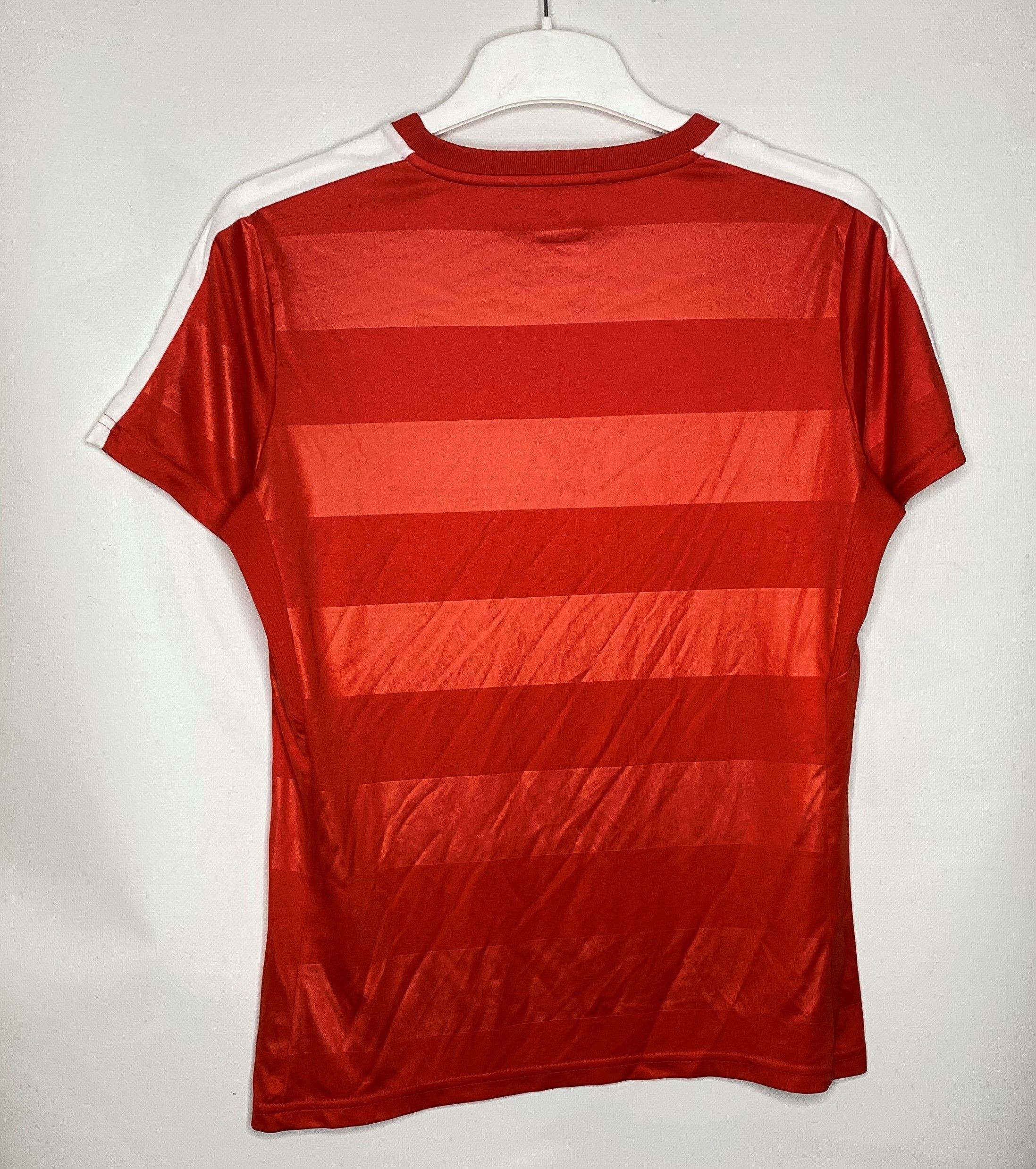 Puma SWITZERLAND 2016 2018 HOME FOOTBALL SHIRT SOCCER WOMEN Size M / US 6-8 / IT 42-44 - 2 Thumbnail