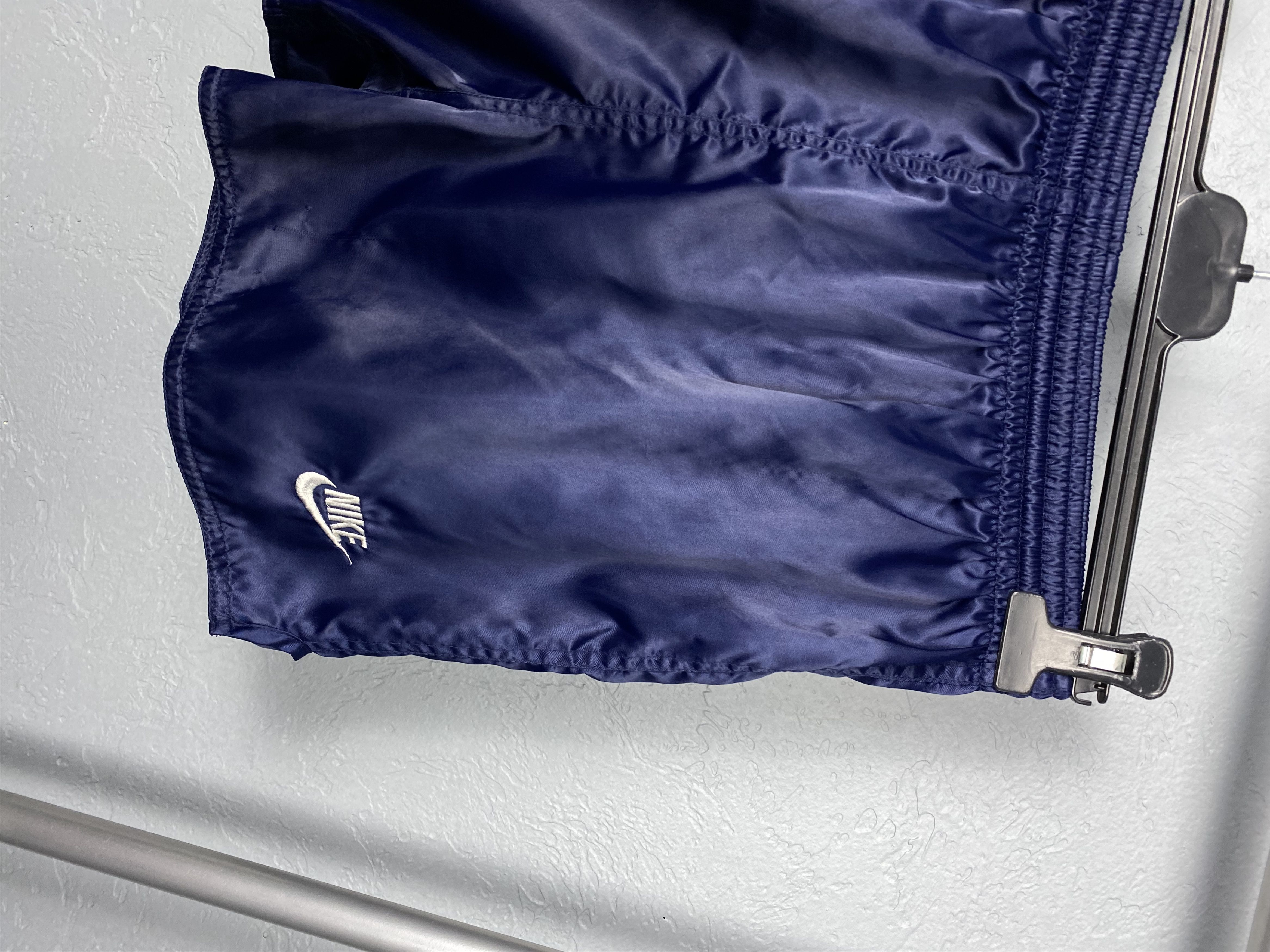 Nike × Vintage Nike 90s Vintage Mens Nylon Shorts Y2K Swoosh Size US 32 / EU 48 - 2 Thumbnail