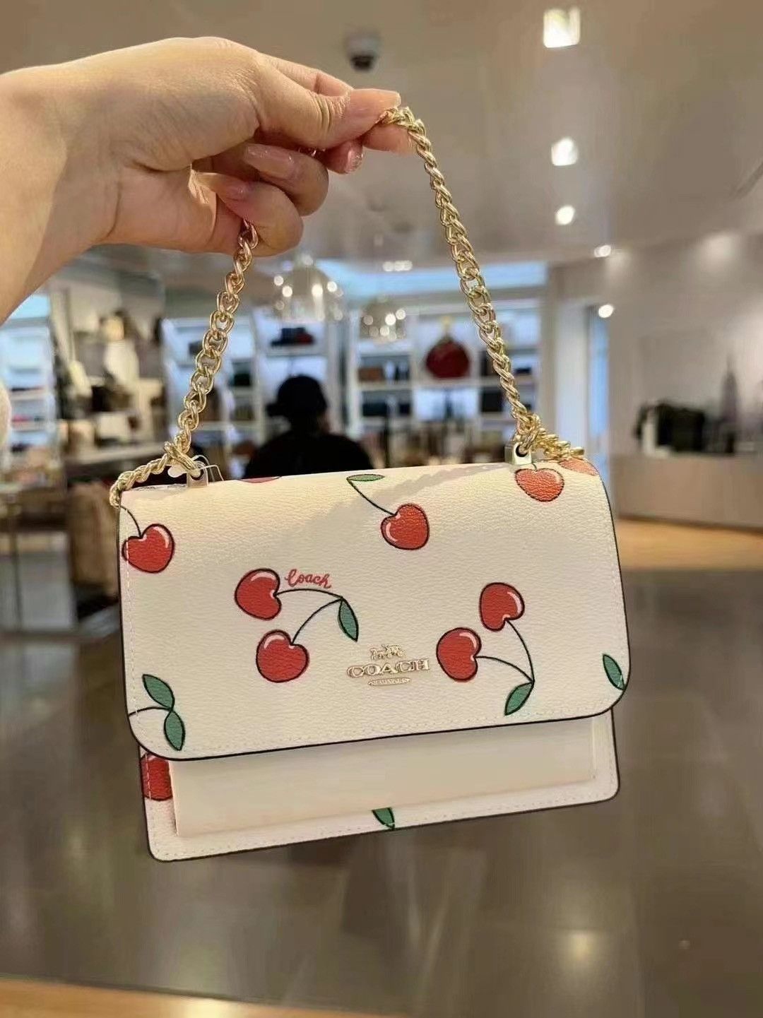 Coach Eva Phone Crossbody With Heart Cherry online Print