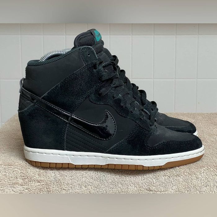 nike womens dunk sky high hidden wedge heel