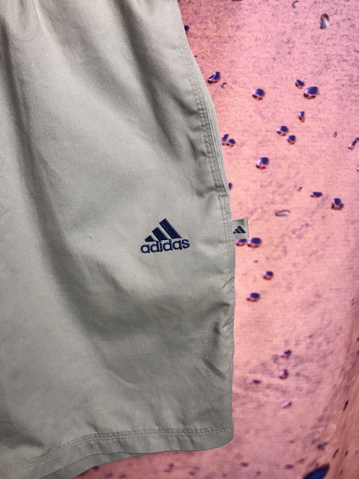 Vintage Vintage Adidas streetwear shorts Size US 32 / EU 48 - 2 Thumbnail