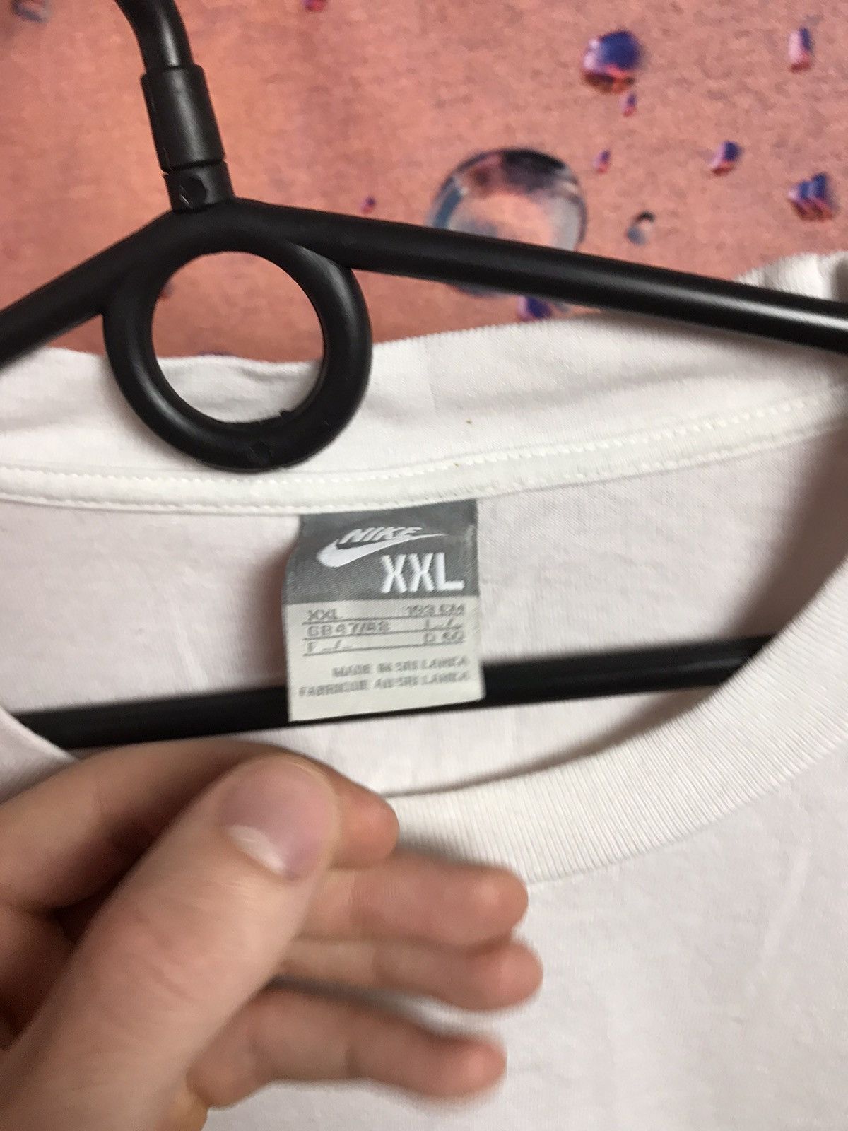 Nike × Vintage Vintage Nike centre logo streetwear tee Size US XL / EU 56 / 4 - 4 Thumbnail