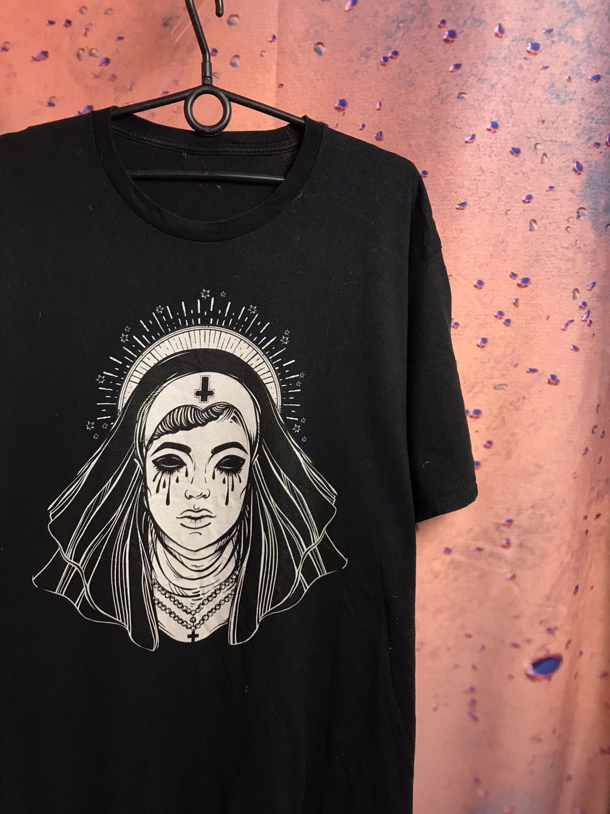Vintage Vintage nun streetwear tee Size US XL / EU 56 / 4 - 1 Thumbnail
