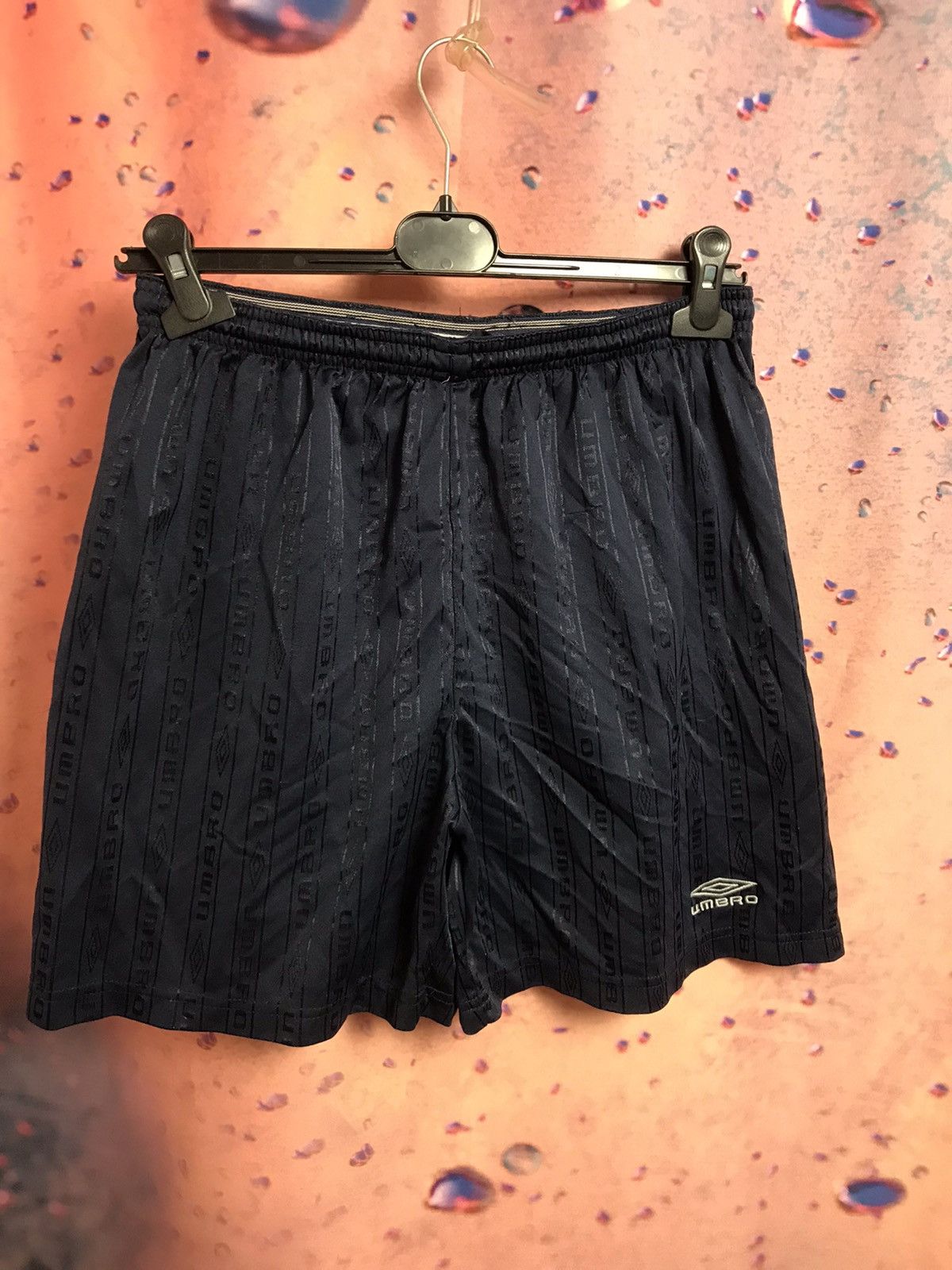 Umbro Vintage Umbro 90s monogram streetwear shorts Size US 32 / EU 48 - 2 Thumbnail