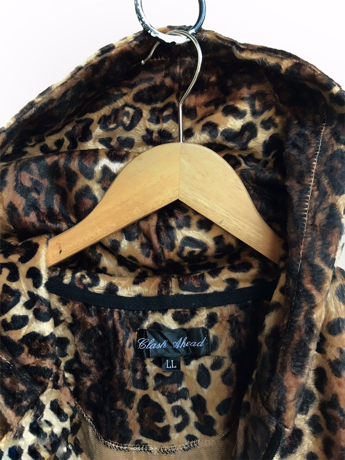 Japanese Brand 🔥Clash Ahead Leapord Design Jacket With Hoodies Size US S / EU 44-46 / 1 - 5 Thumbnail