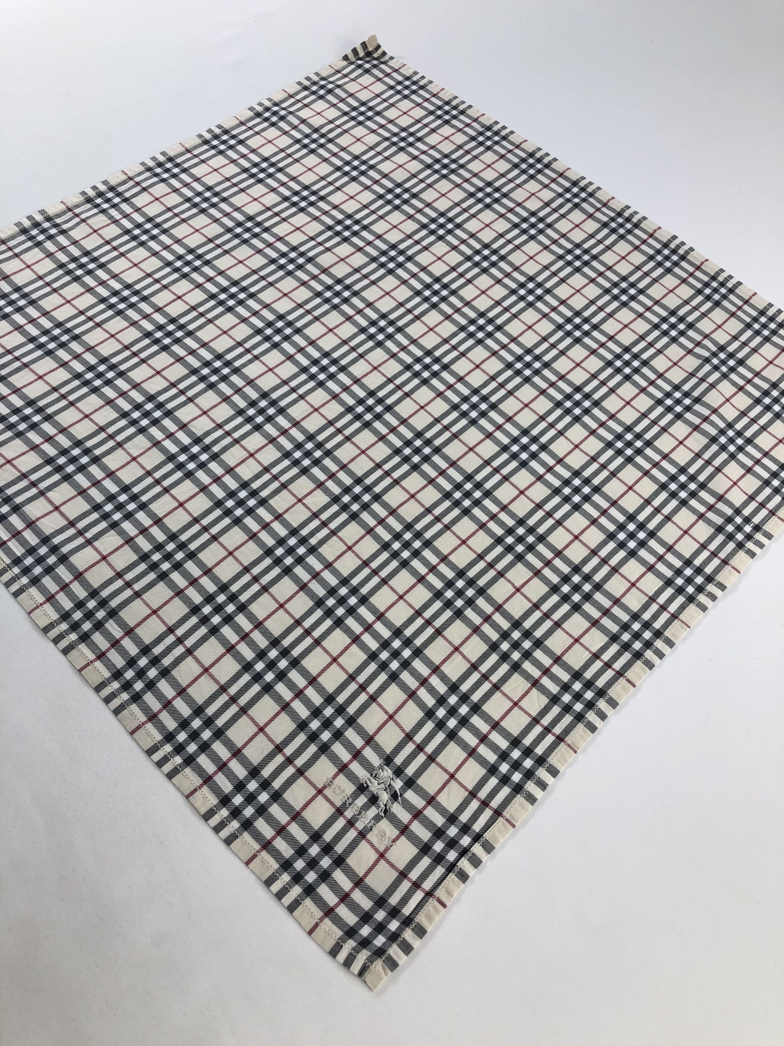 Burberry Burberry Handkerchief / Bandana / Neckerchief Size ONE SIZE - 3 Thumbnail