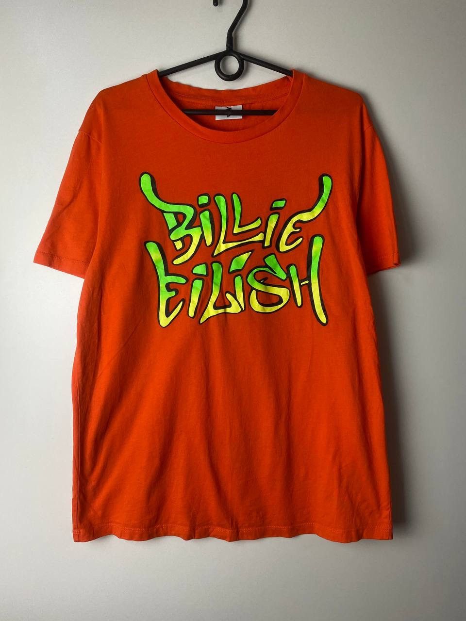 Billie Eilish Billie Eilish 2020 t-shirt size M Size US M / EU 48-50 / 2 - 1 Thumbnail
