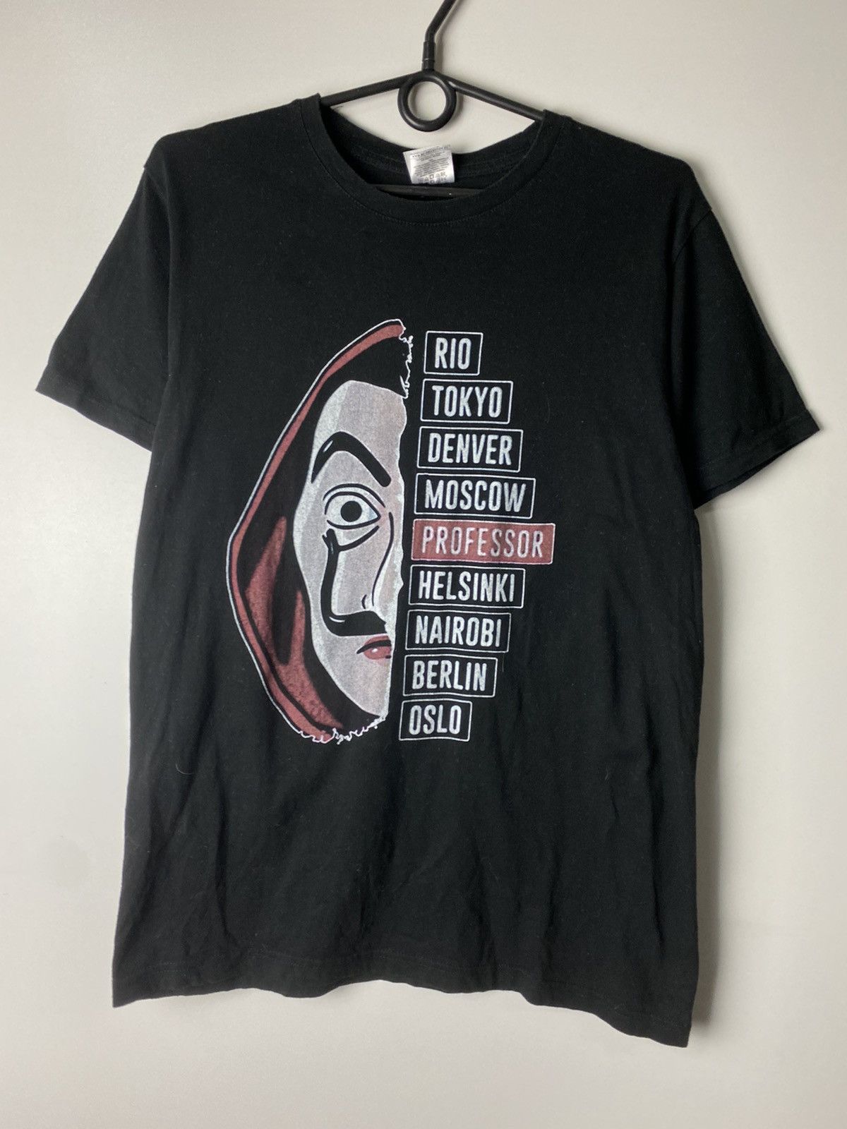 Vintage La Casa De Papel vintage t-shirts size M Size US M / EU 48-50 / 2 - 1 Thumbnail