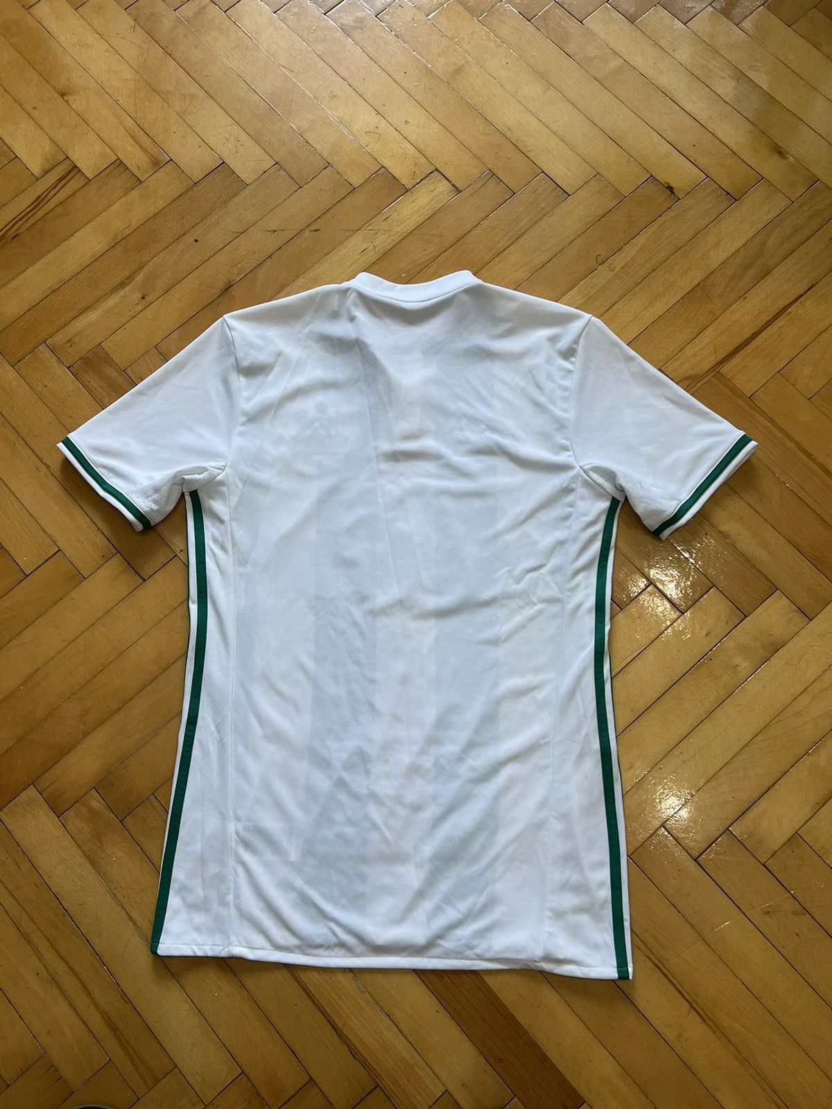 Adidas × Vintage Rapid Wien 2016 Football Shirt / Jersey Size US S / EU 44-46 / 1 - 6 Thumbnail