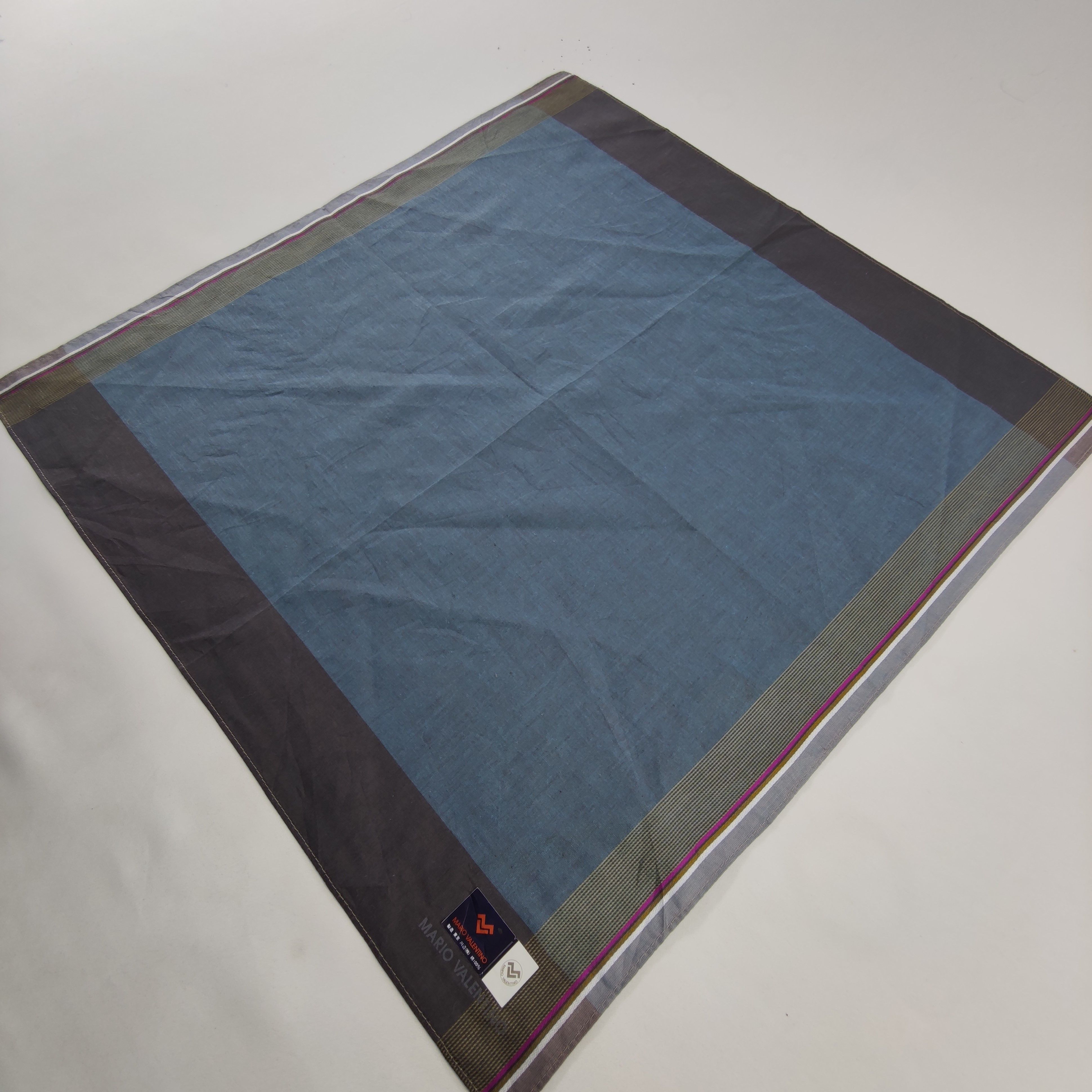 Vintage Mario Valentino Handkerchief/Neckerchief/Bandana Size ONE SIZE - 3 Thumbnail