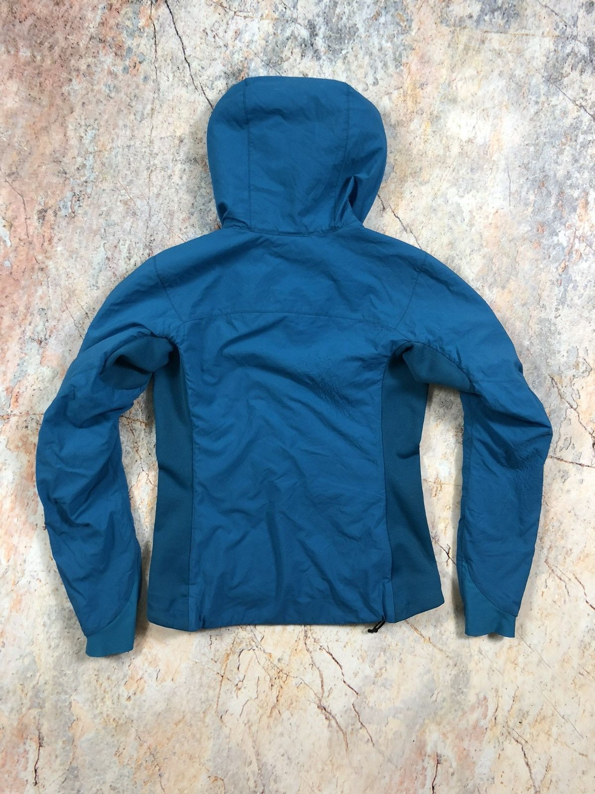 Arc'teryx Arcteryx atom LT womens jacket Size S / US 4 / IT 40 - 10 Thumbnail