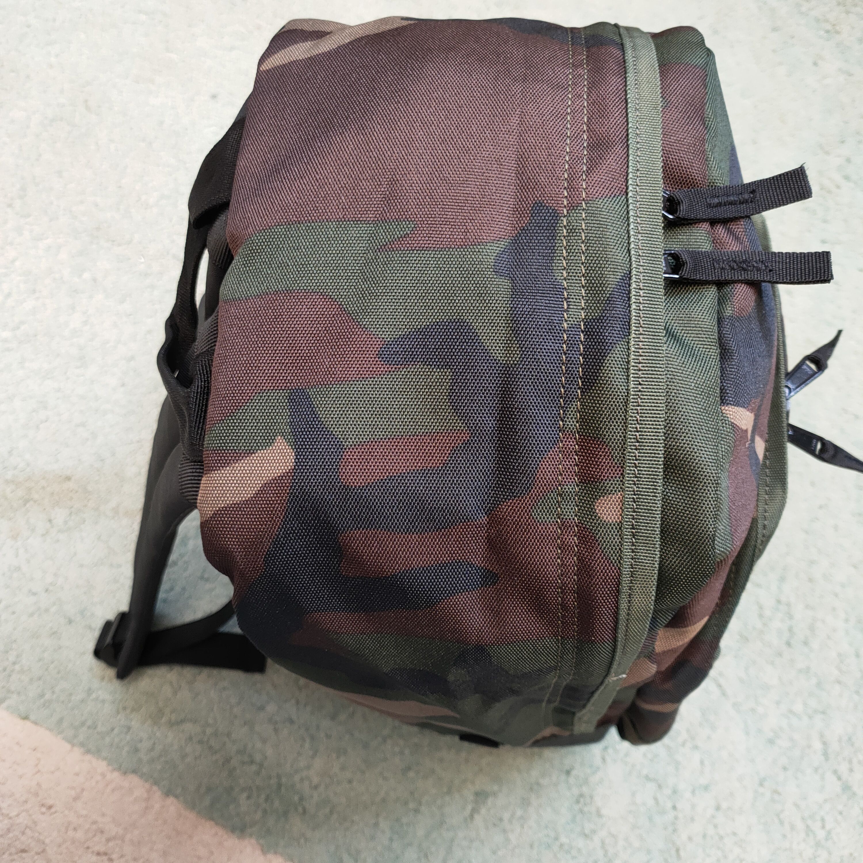 Hypebeast × Stussy Y2K Stussy CAMO Skateboard Backpack Size ONE SIZE - 3 Thumbnail