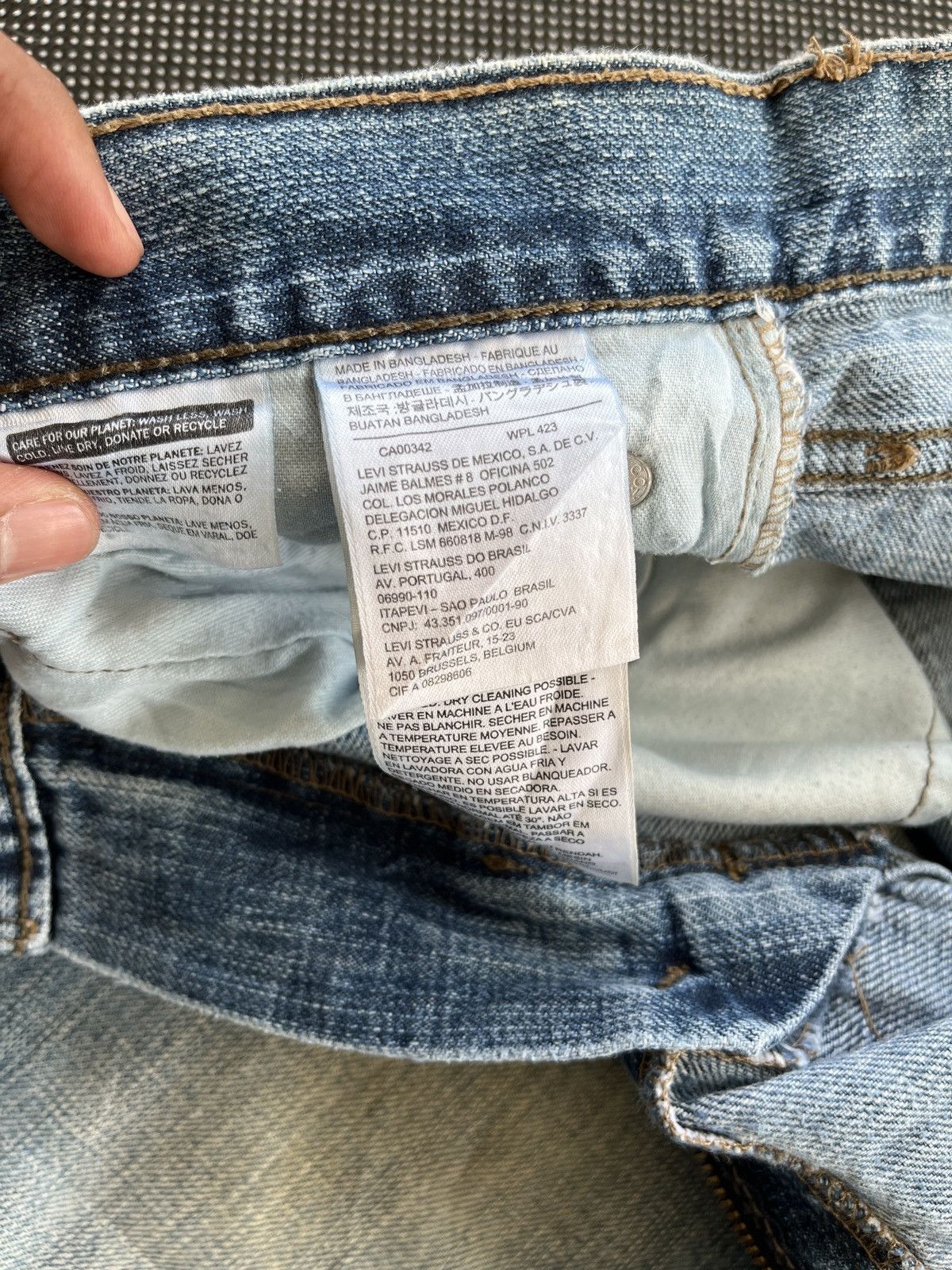 Vintage Levis 514 Rusty Wash Jeans - J022