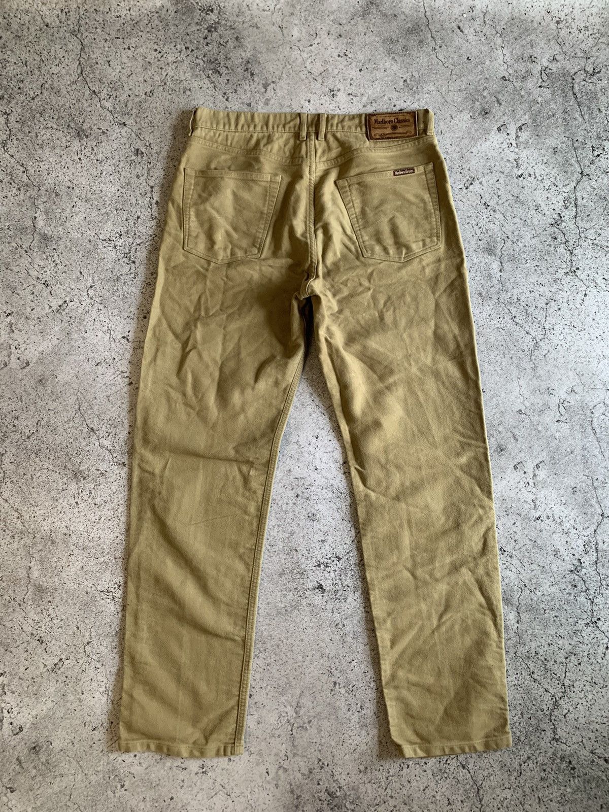 Jeans Marlboro Classics Comfort Fit Beige - Taille W28, En Coton - Occasion Très Bon état
