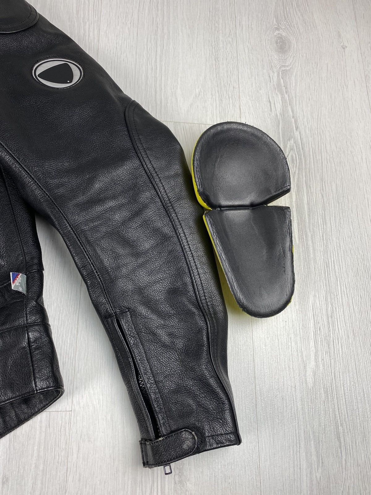 Genuine Leather Vintage Y2K Schuh Leather Racing Moto Jacket Marlboro BMW Size US M / EU 48-50 / 2 - 13 Thumbnail