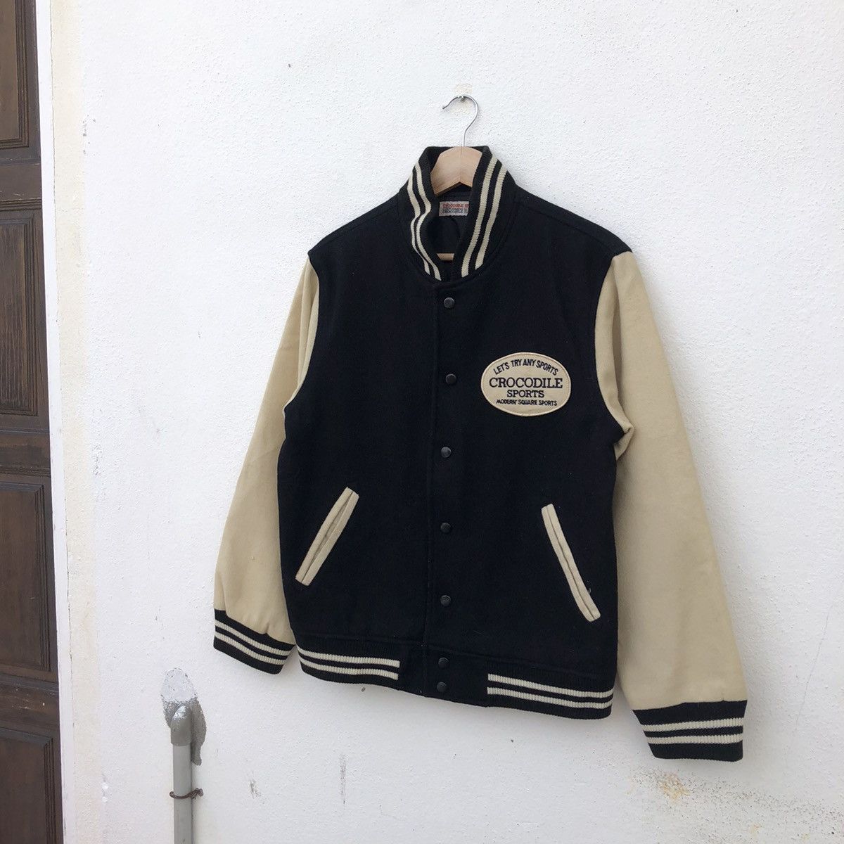 Japanese Brand VINTAGE VARSITY JACKET CROCODILE SPORTS BIG LOGO Size US M / EU 48-50 / 2 - 2 Thumbnail