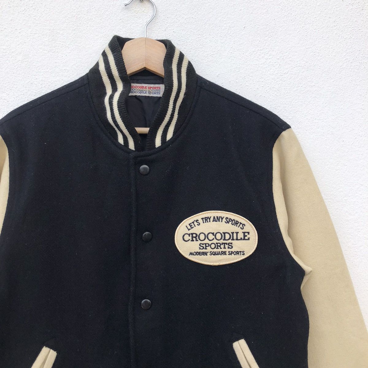 Japanese Brand VINTAGE VARSITY JACKET CROCODILE SPORTS BIG LOGO Size US M / EU 48-50 / 2 - 3 Thumbnail