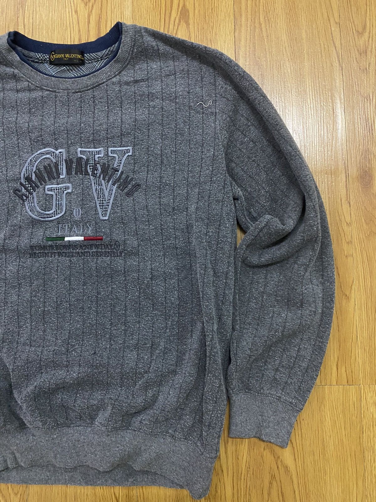 Gianni Valentino × Valentino × Vintage Vintage Gianni Valentino Embroidery Logo Sweatshirt Size US L / EU 52-54 / 3 - 2 Thumbnail