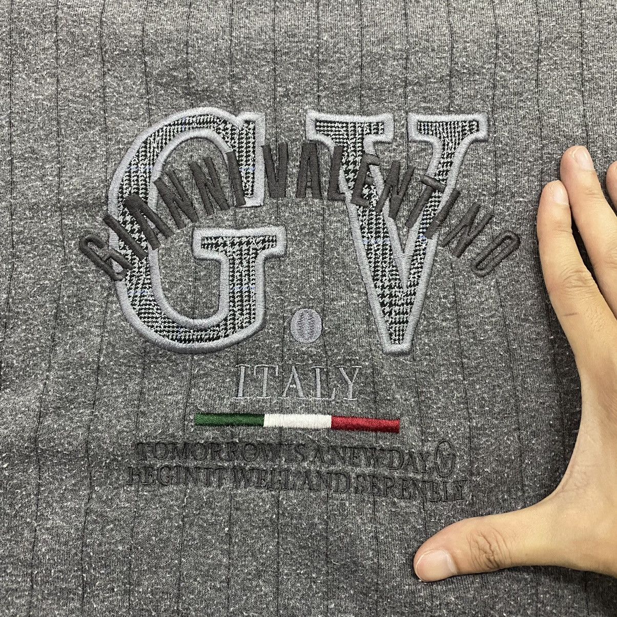 Gianni Valentino × Valentino × Vintage Vintage Gianni Valentino Embroidery Logo Sweatshirt Size US L / EU 52-54 / 3 - 5 Thumbnail