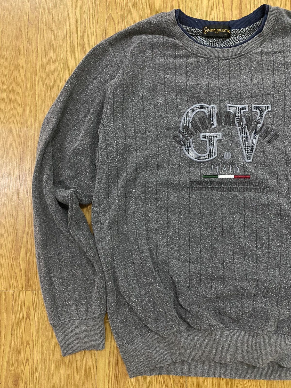 Gianni Valentino × Valentino × Vintage Vintage Gianni Valentino Embroidery Logo Sweatshirt Size US L / EU 52-54 / 3 - 3 Thumbnail