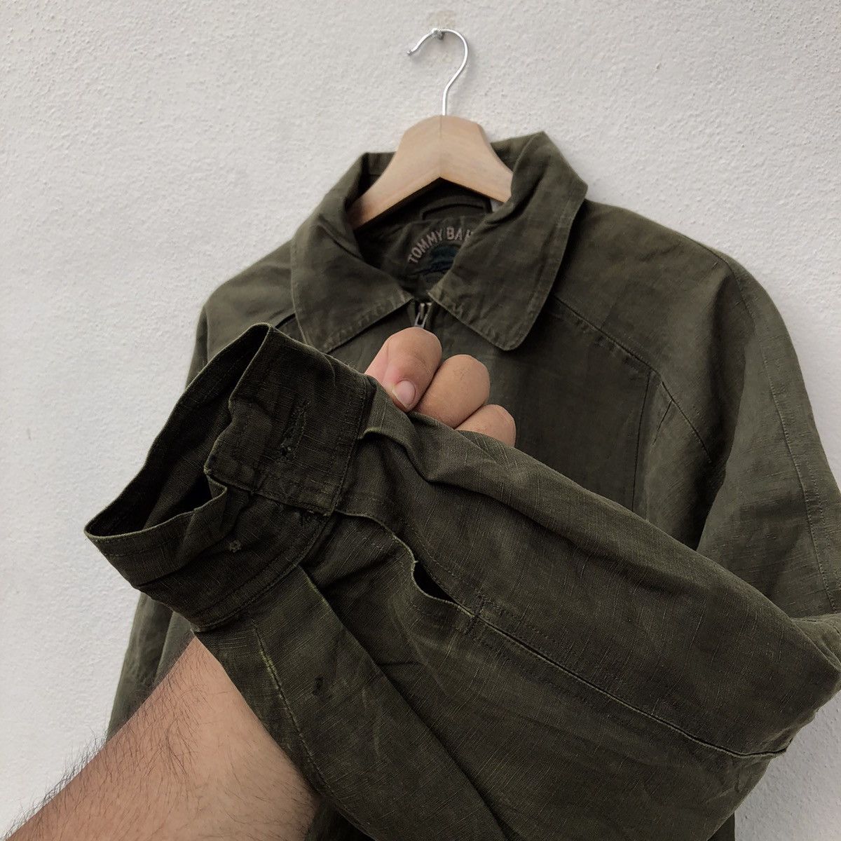 Japanese Brand VINTAGE TOMMY BAHAMA ZIPPER BOMBER JACKET RARE STYLE Size US M / EU 48-50 / 2 - 5 Thumbnail