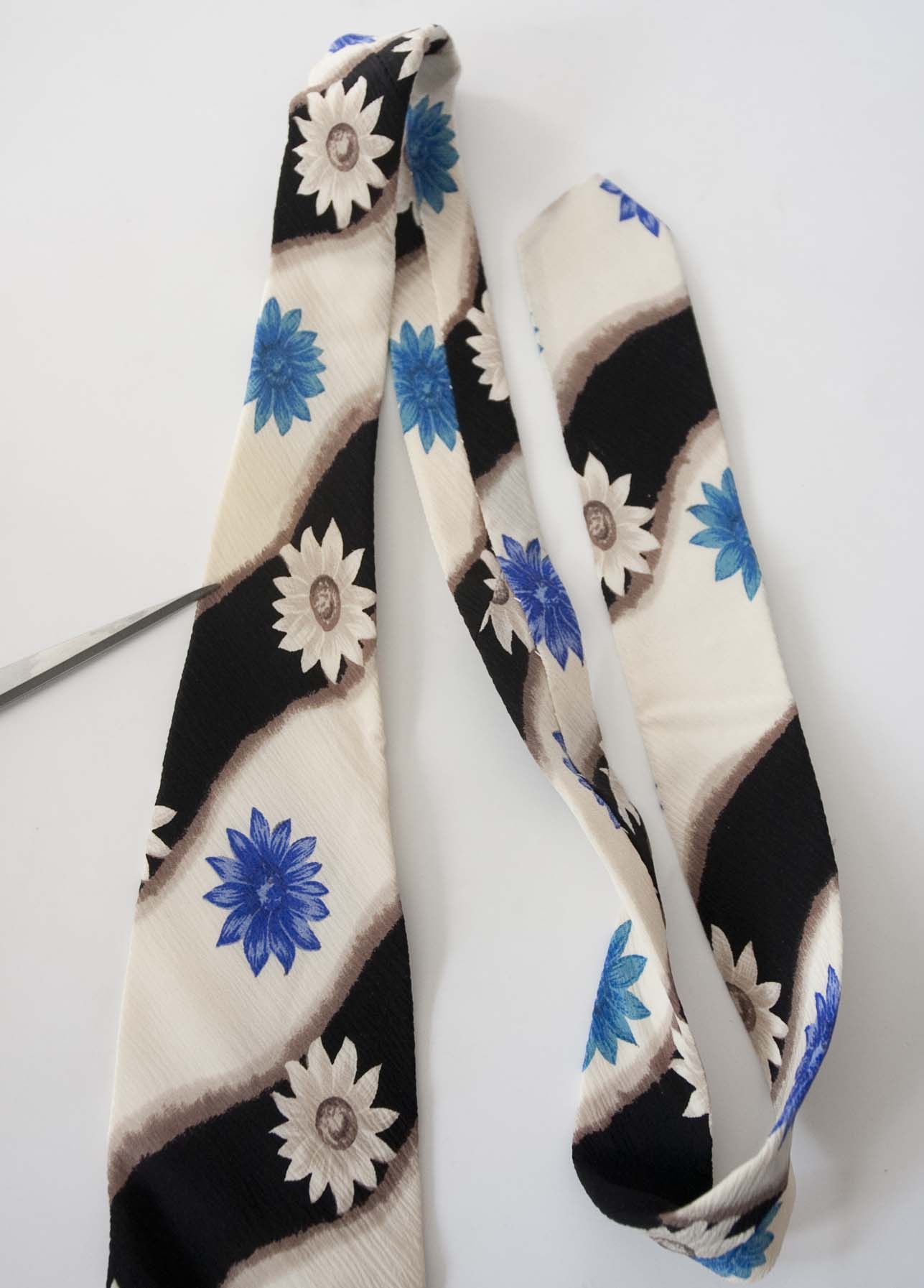 Hugo Boss Hugo Boss Tie Floral 100% Silk Made in Italy Size ONE SIZE - 3 Thumbnail